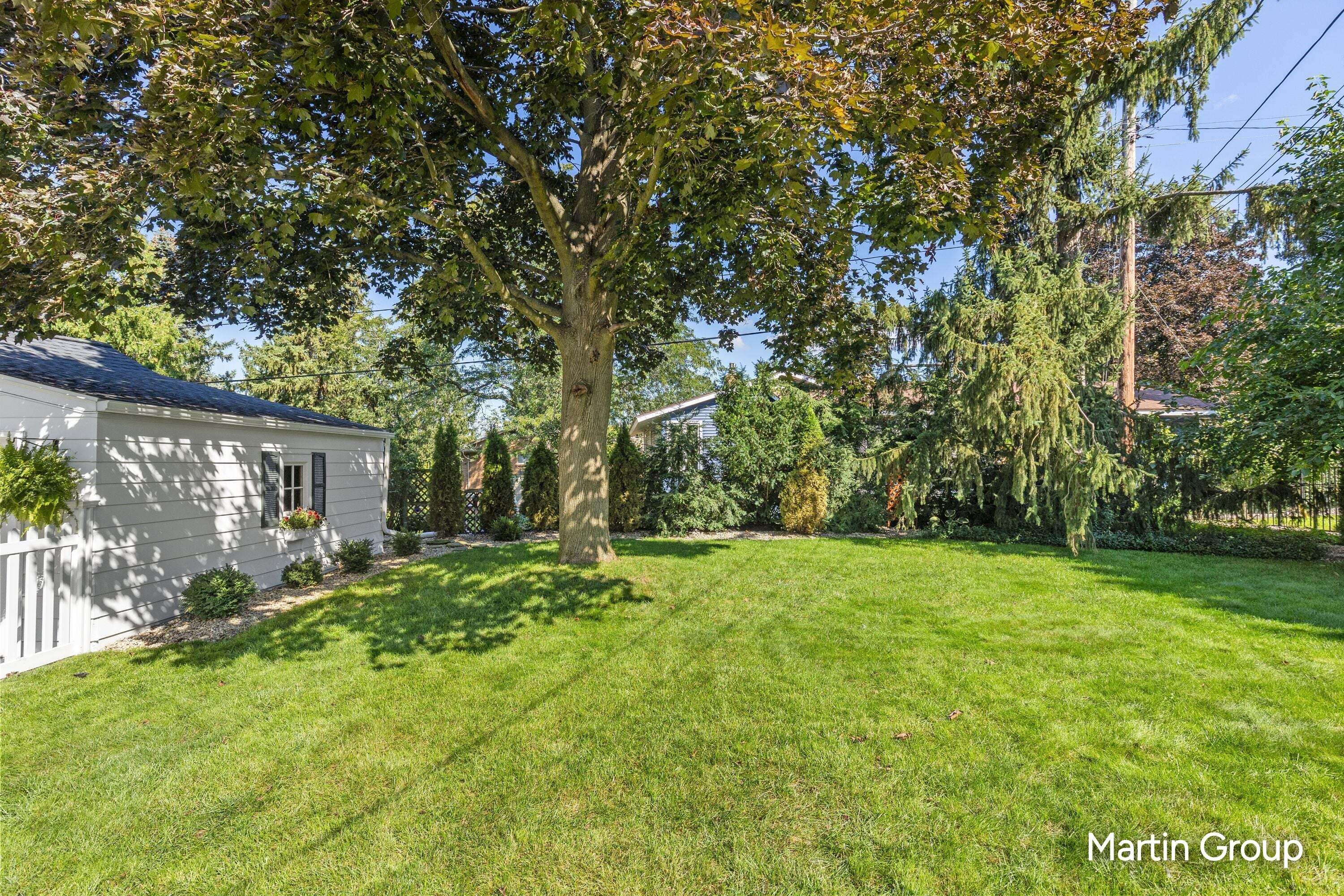485 Marywood Drive NE Grand Rapids MI 49505
