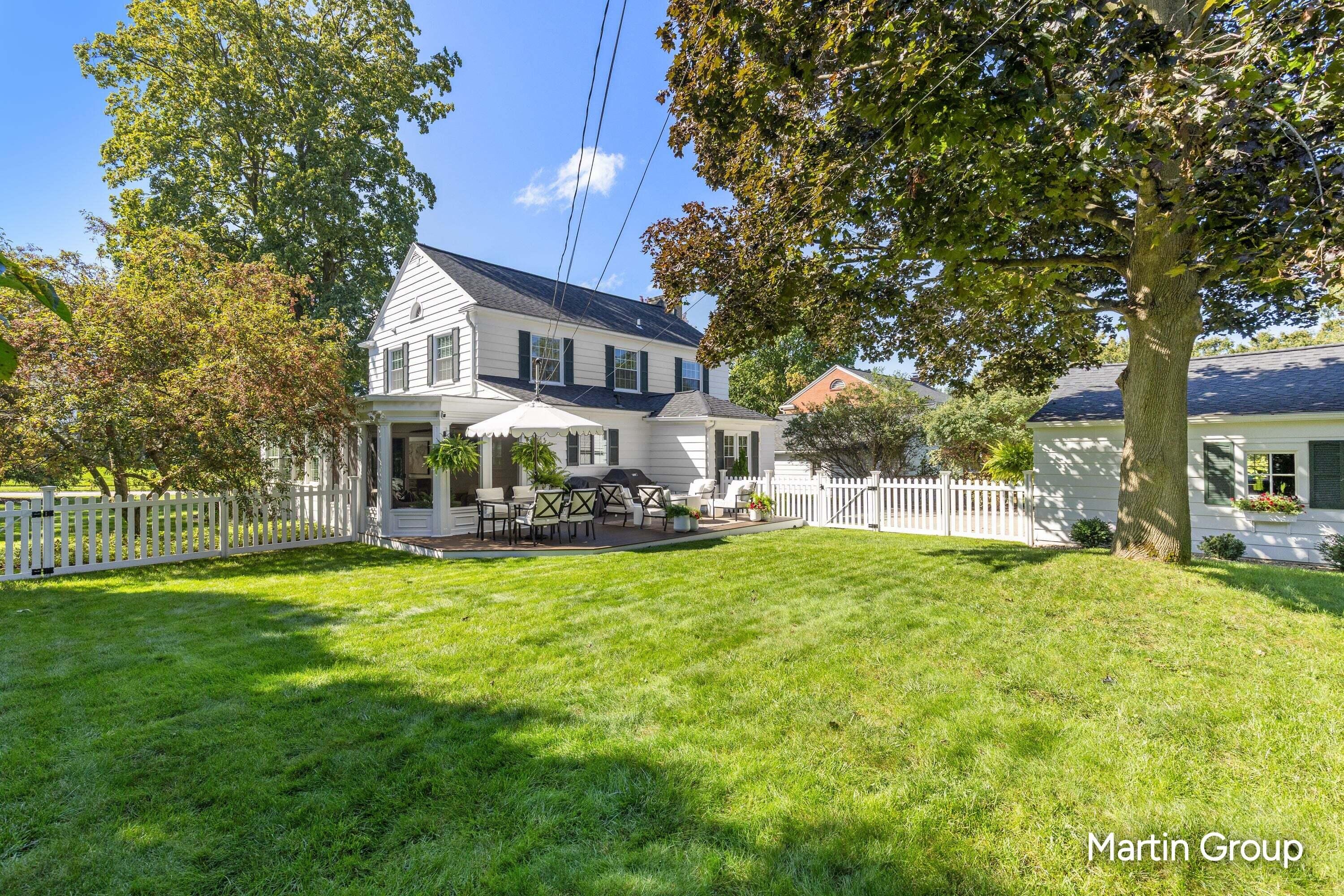 485 Marywood Drive NE Grand Rapids MI 49505