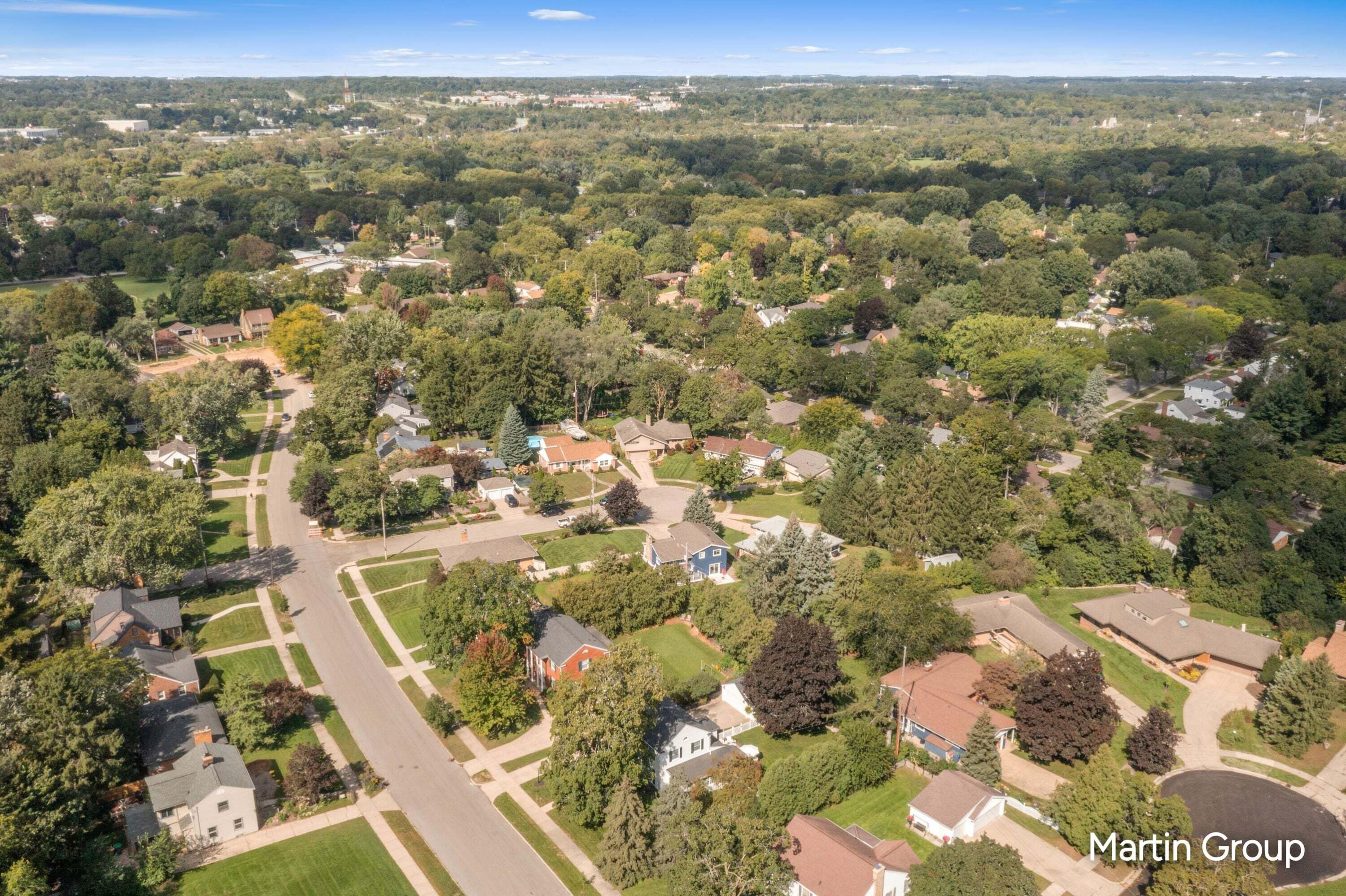 485 Marywood Drive NE Grand Rapids MI 49505