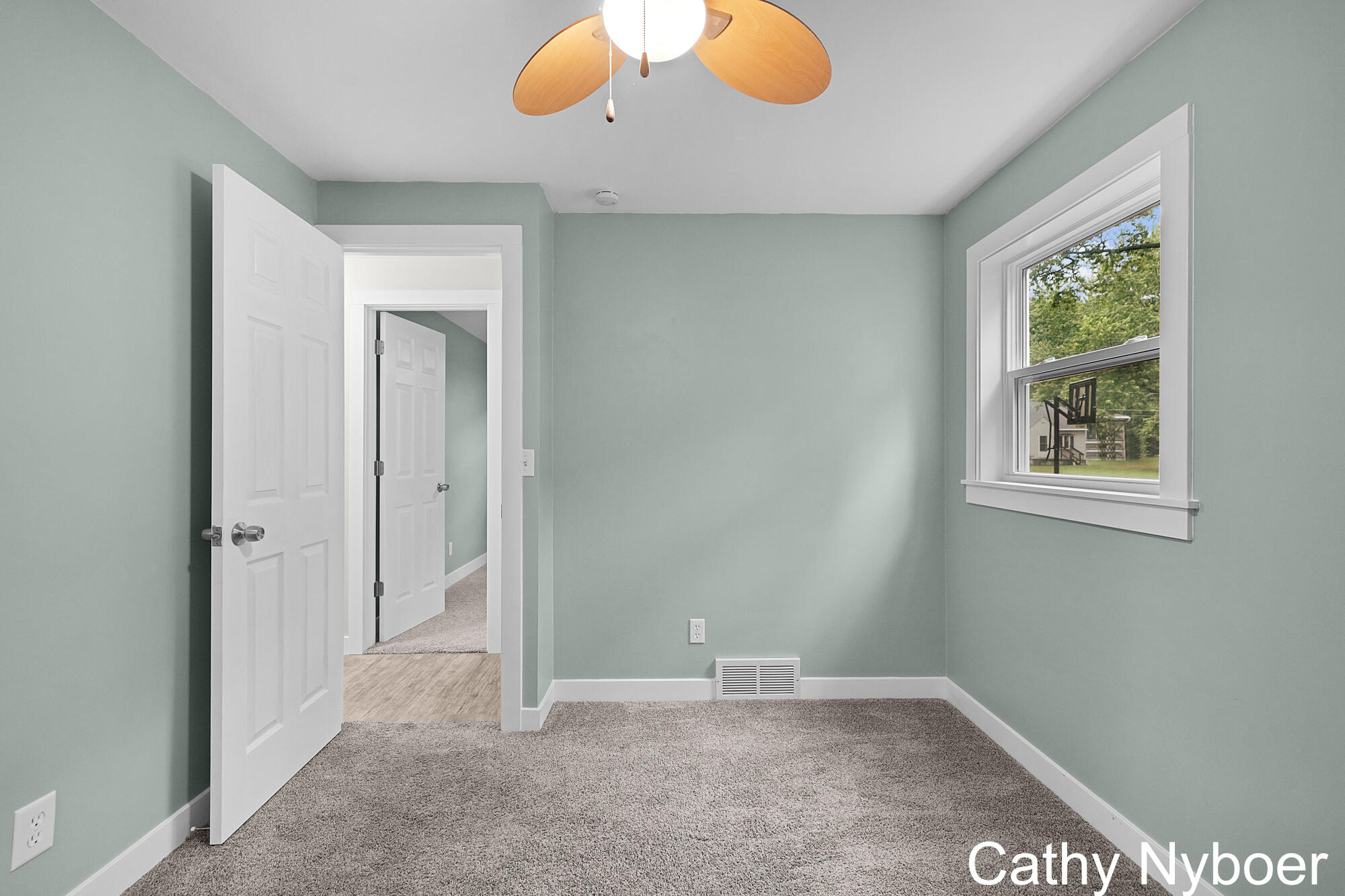 14870 Sharon Avenue Grand Haven MI 49417