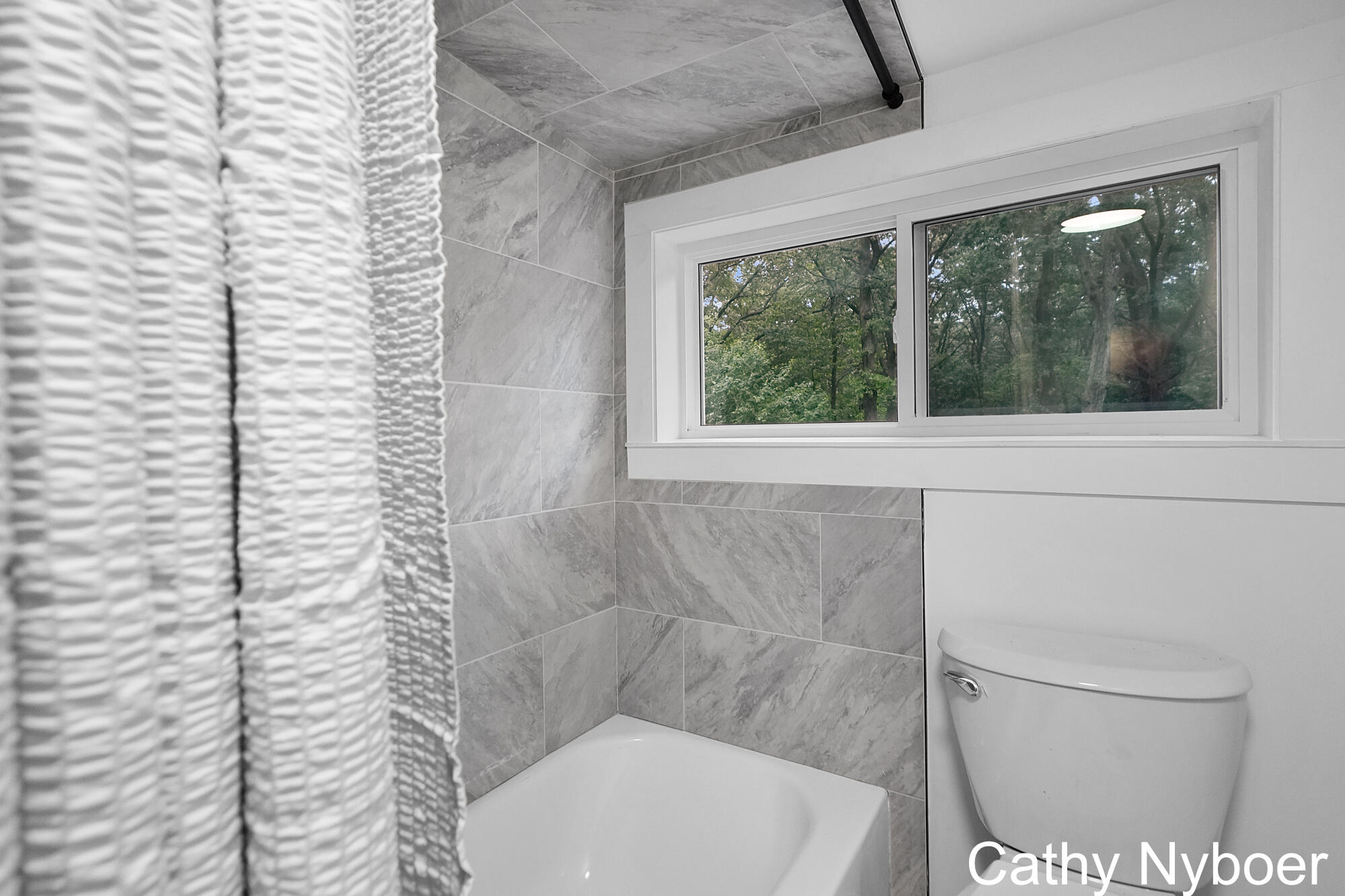 14870 Sharon Avenue Grand Haven MI 49417
