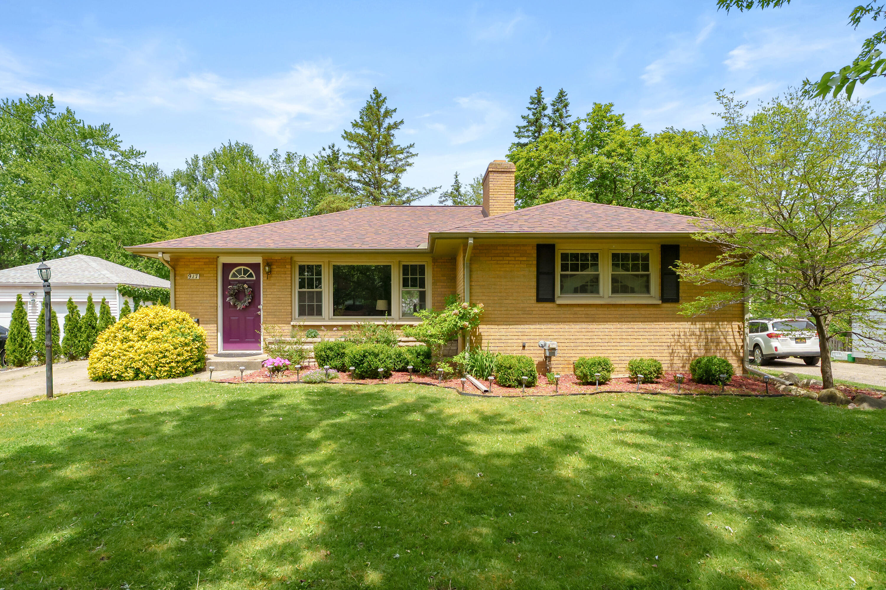 917 Roseland Avenue Kalamazoo MI 49001
