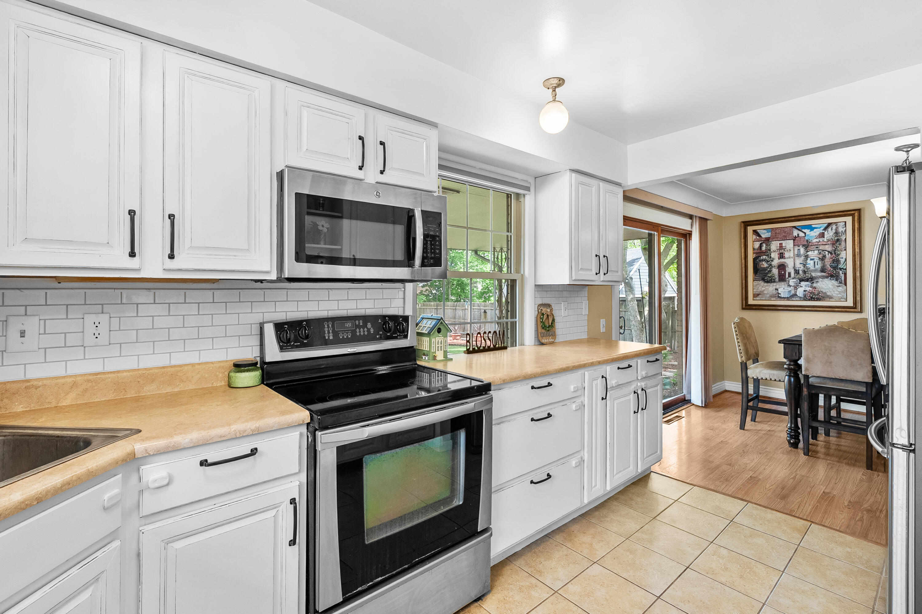 917 Roseland Avenue Kalamazoo MI 49001
