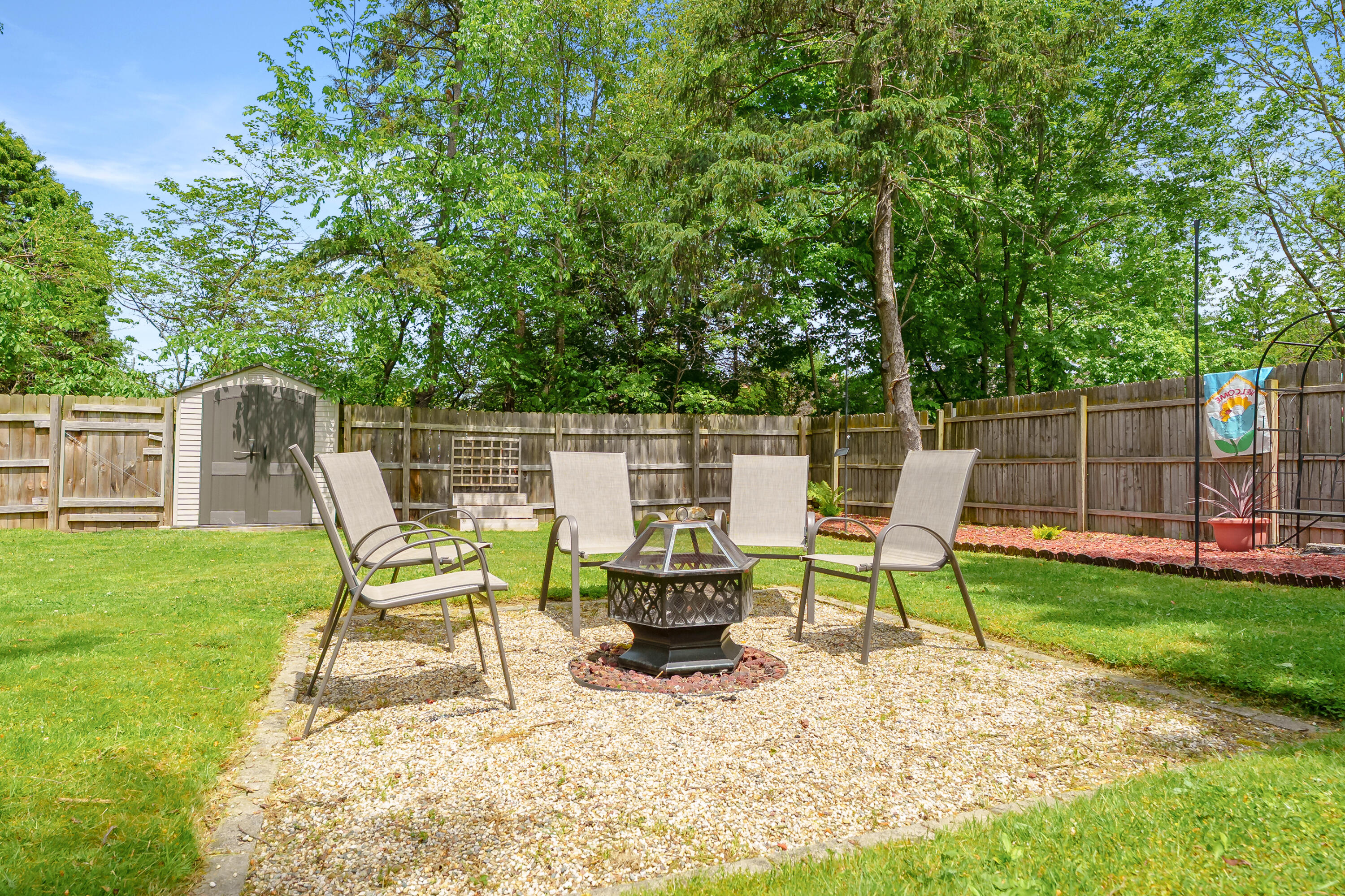 917 Roseland Avenue Kalamazoo MI 49001