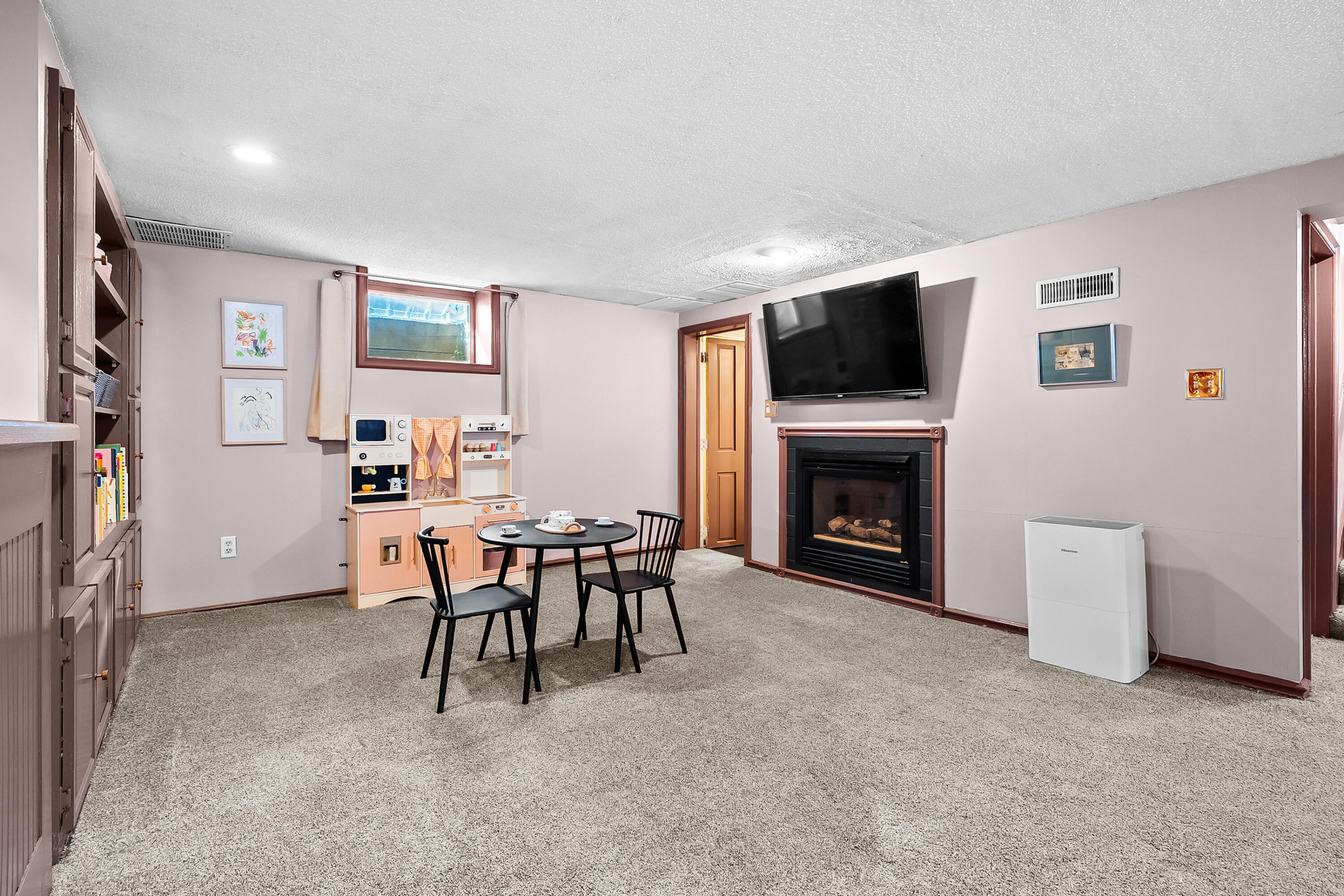 155 Holmdene Boulevard NE Grand Rapids MI 49503
