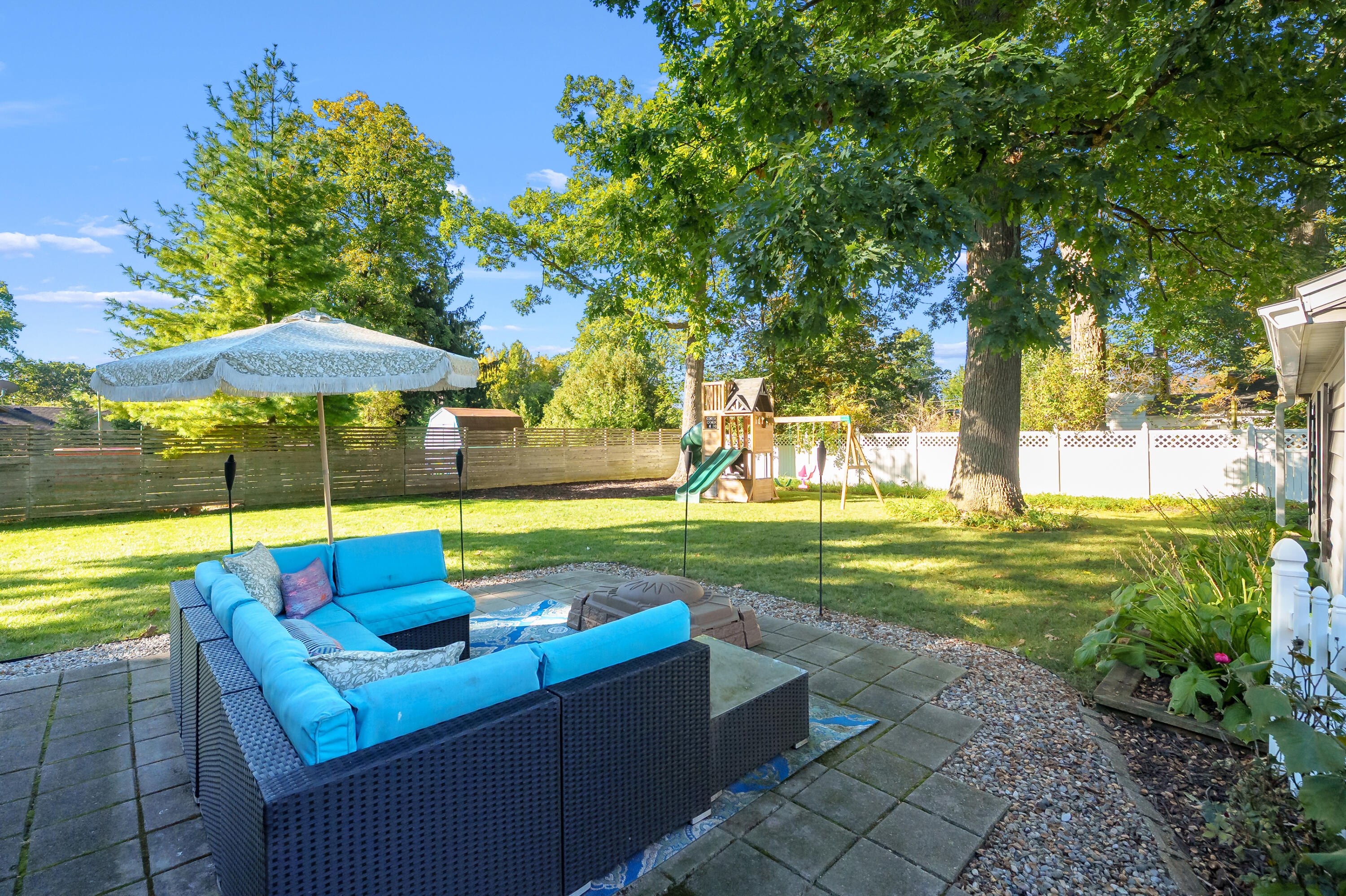 155 Holmdene Boulevard NE Grand Rapids MI 49503