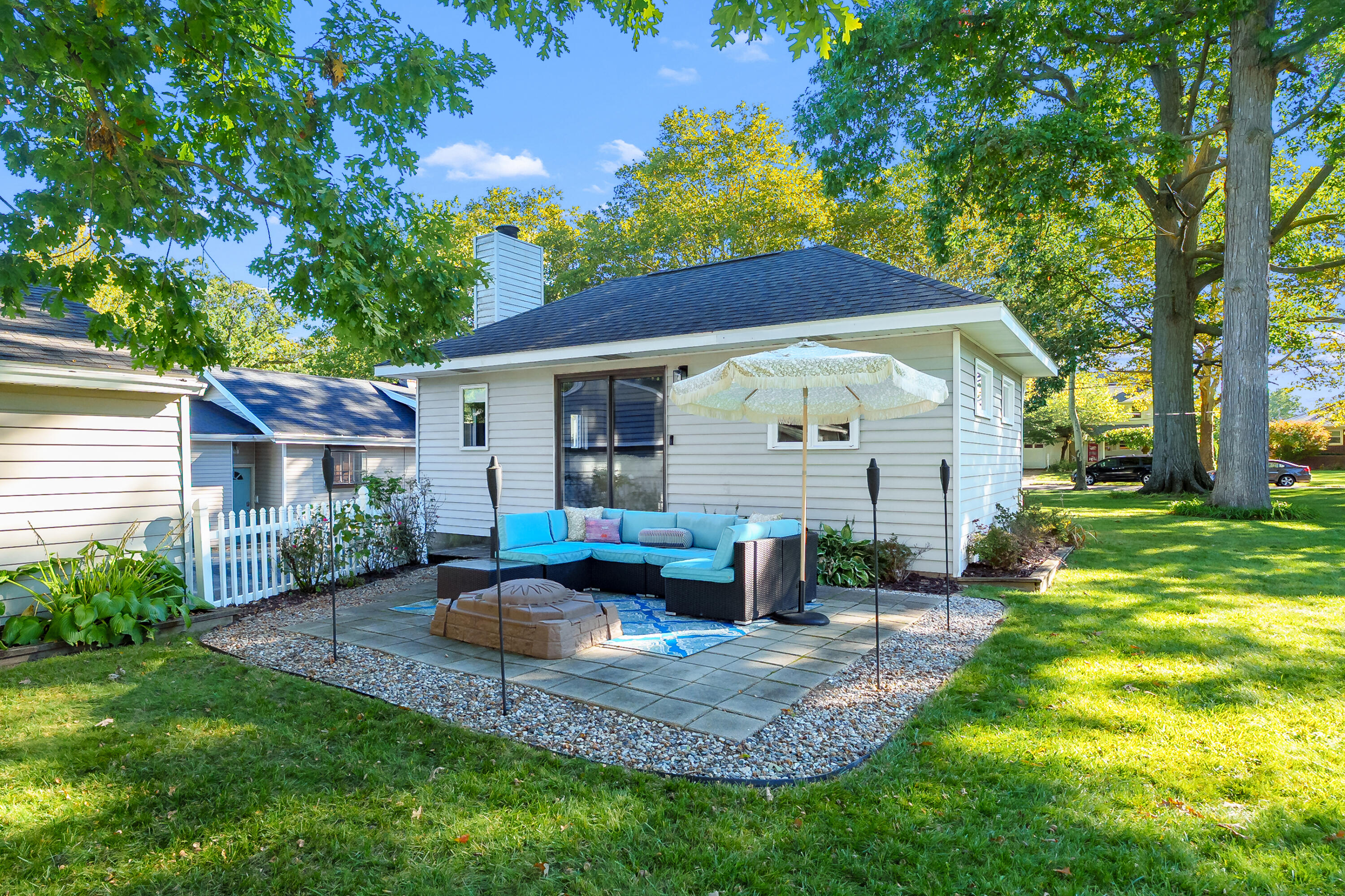 155 Holmdene Boulevard NE Grand Rapids MI 49503