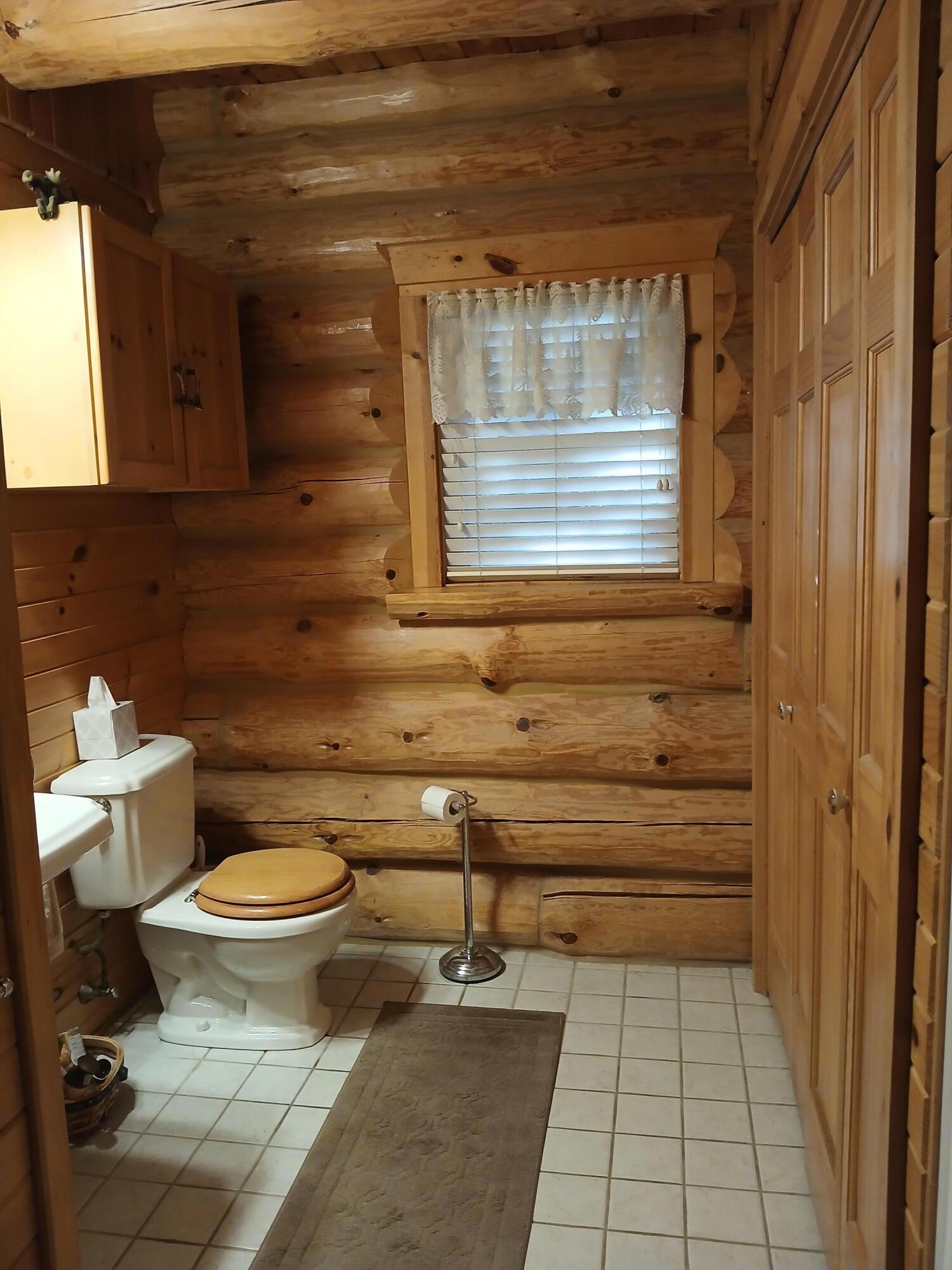 3239 N Jebavy Drive Ludington MI 49431