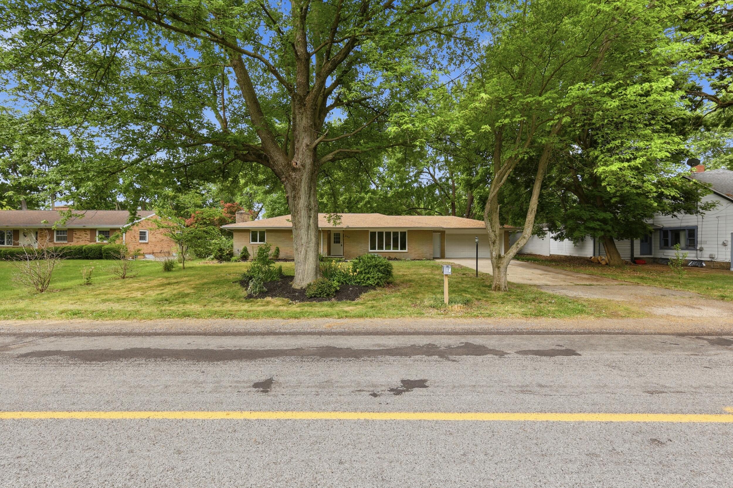 672 Jakway Avenue Benton Harbor MI 49022