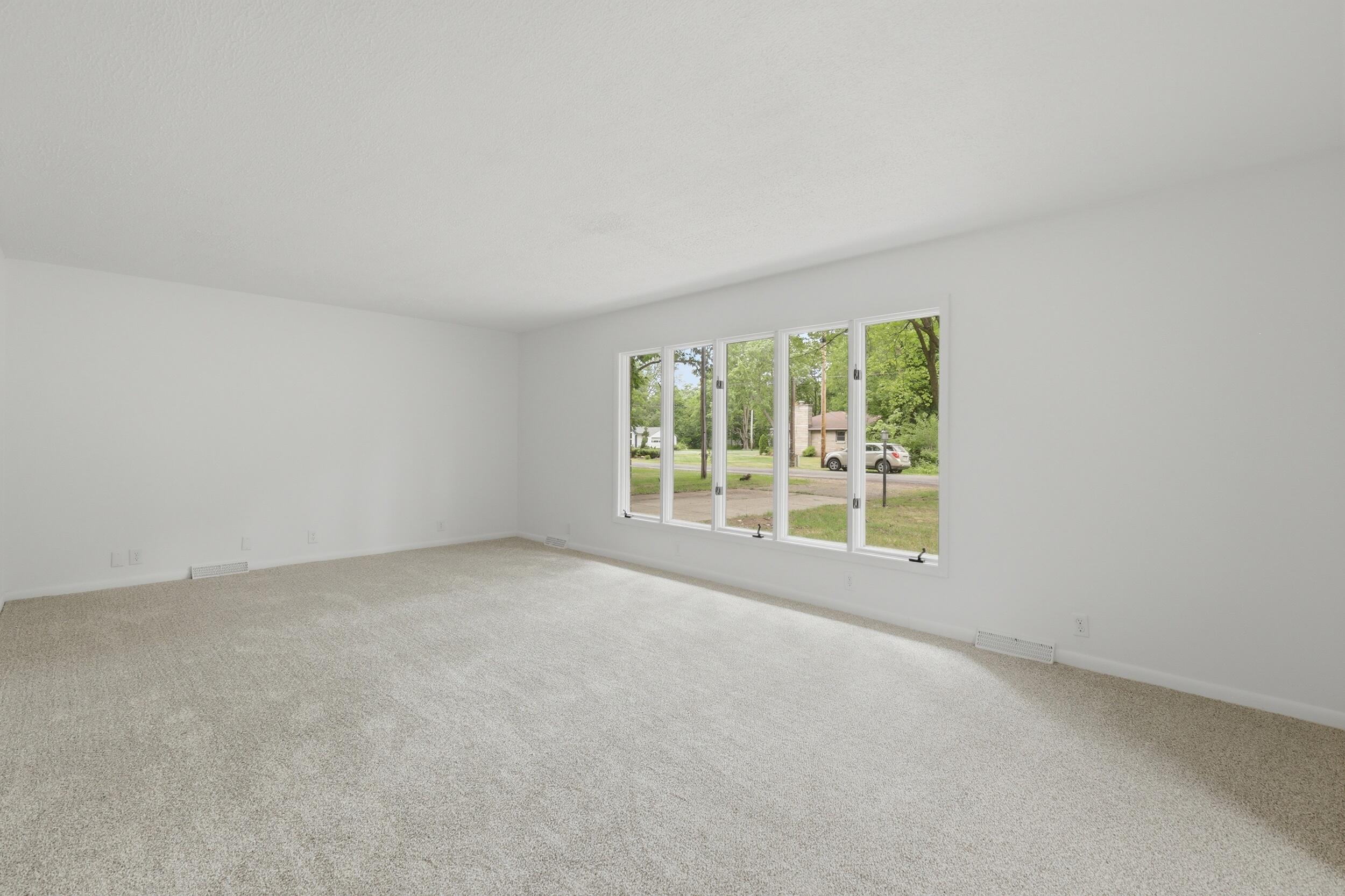 672 Jakway Avenue Benton Harbor MI 49022