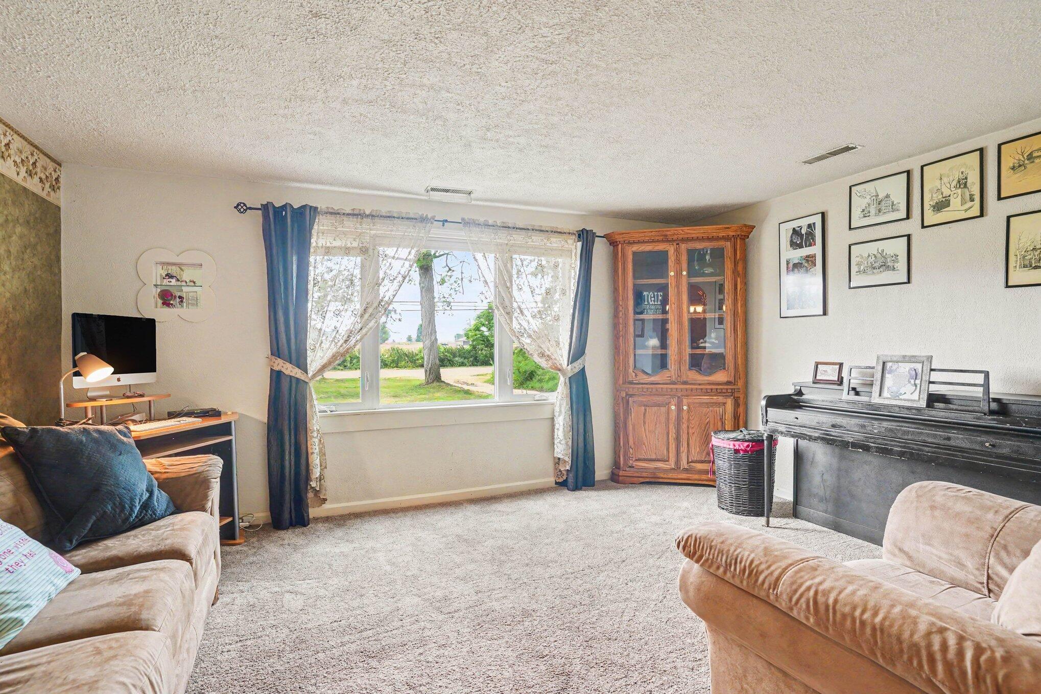 860 E Norton Avenue Muskegon MI 49444