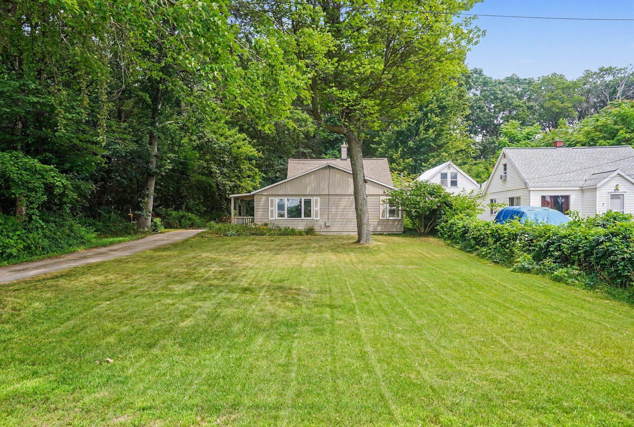 860 E Norton Avenue Muskegon MI 49444