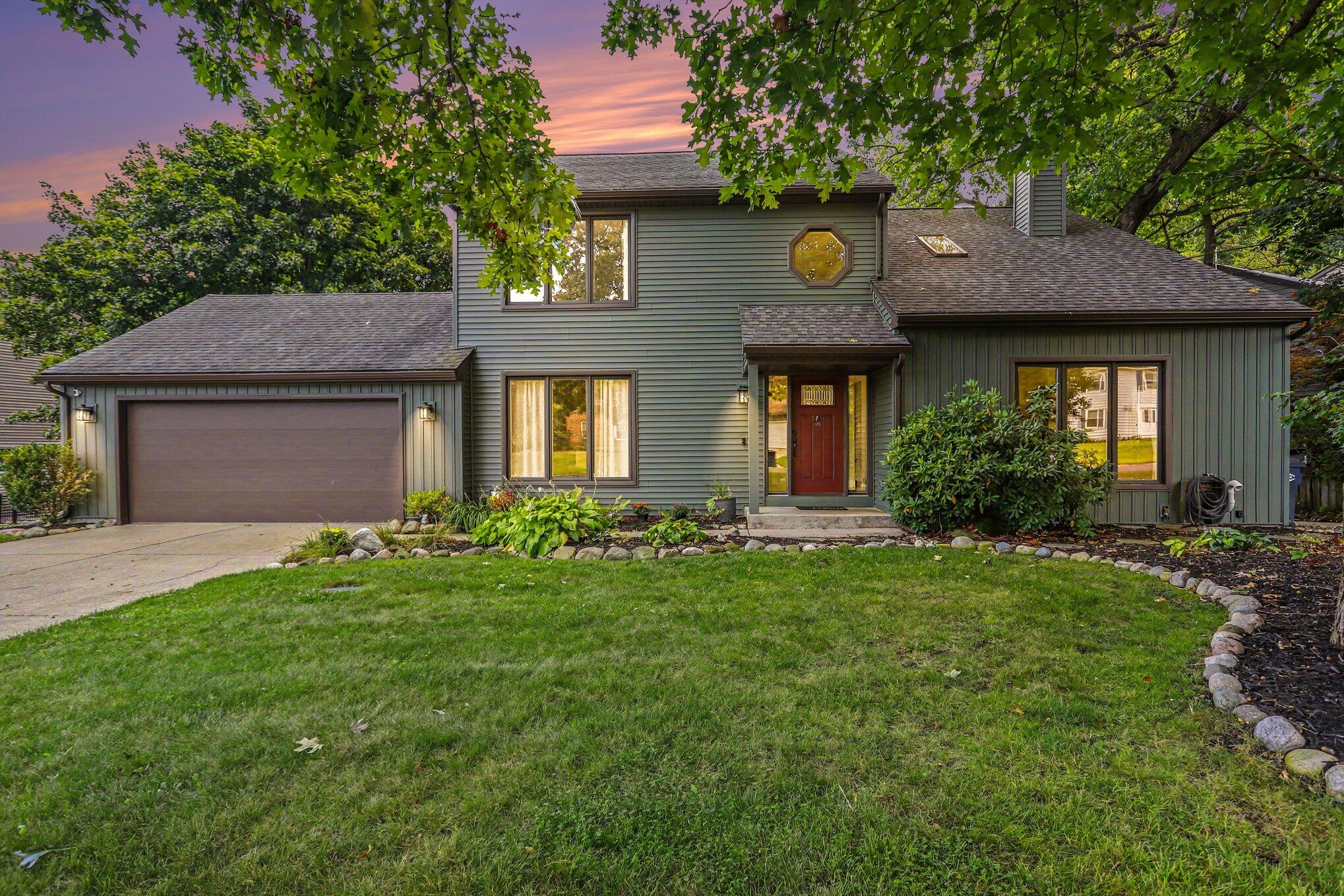1244 Merry Brook Drive Kalamazoo MI 49048