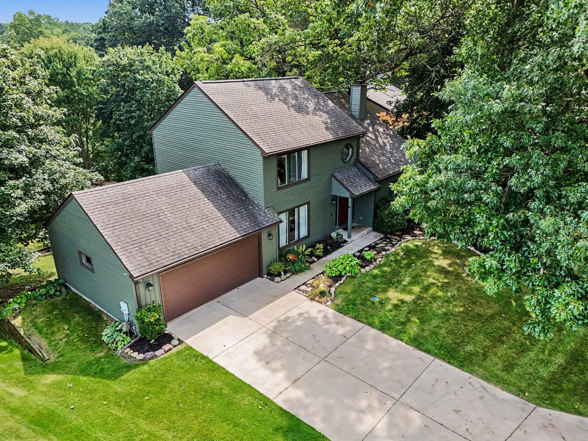 1244 Merry Brook Drive Kalamazoo MI 49048