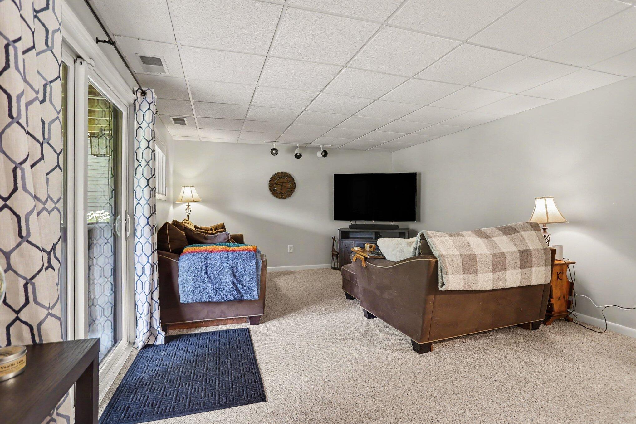 1244 Merry Brook Drive Kalamazoo MI 49048