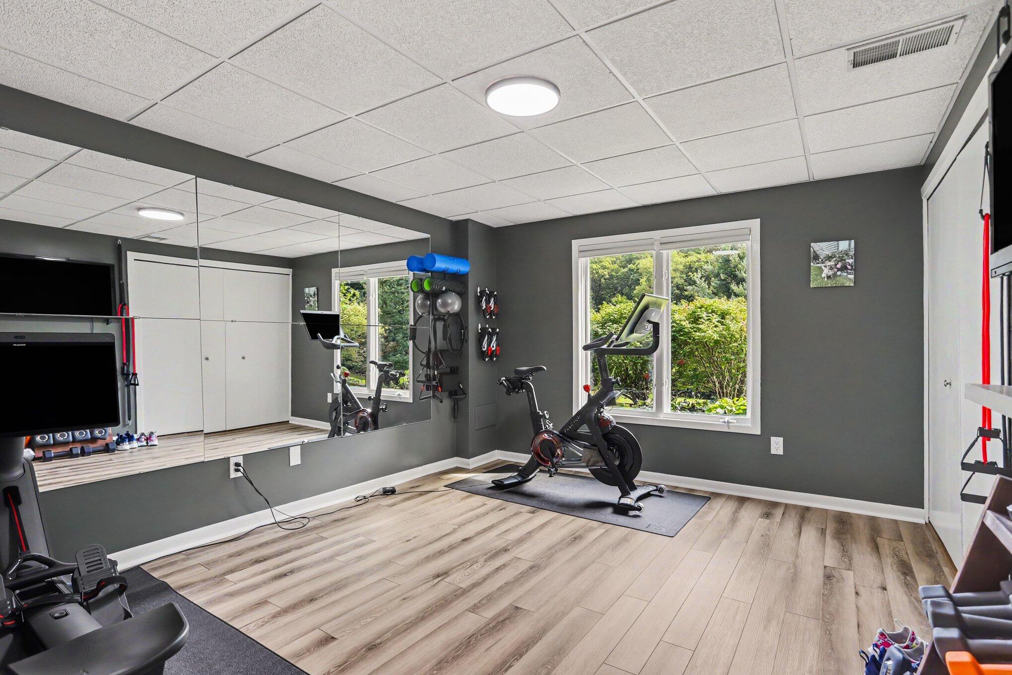 1244 Merry Brook Drive Kalamazoo MI 49048