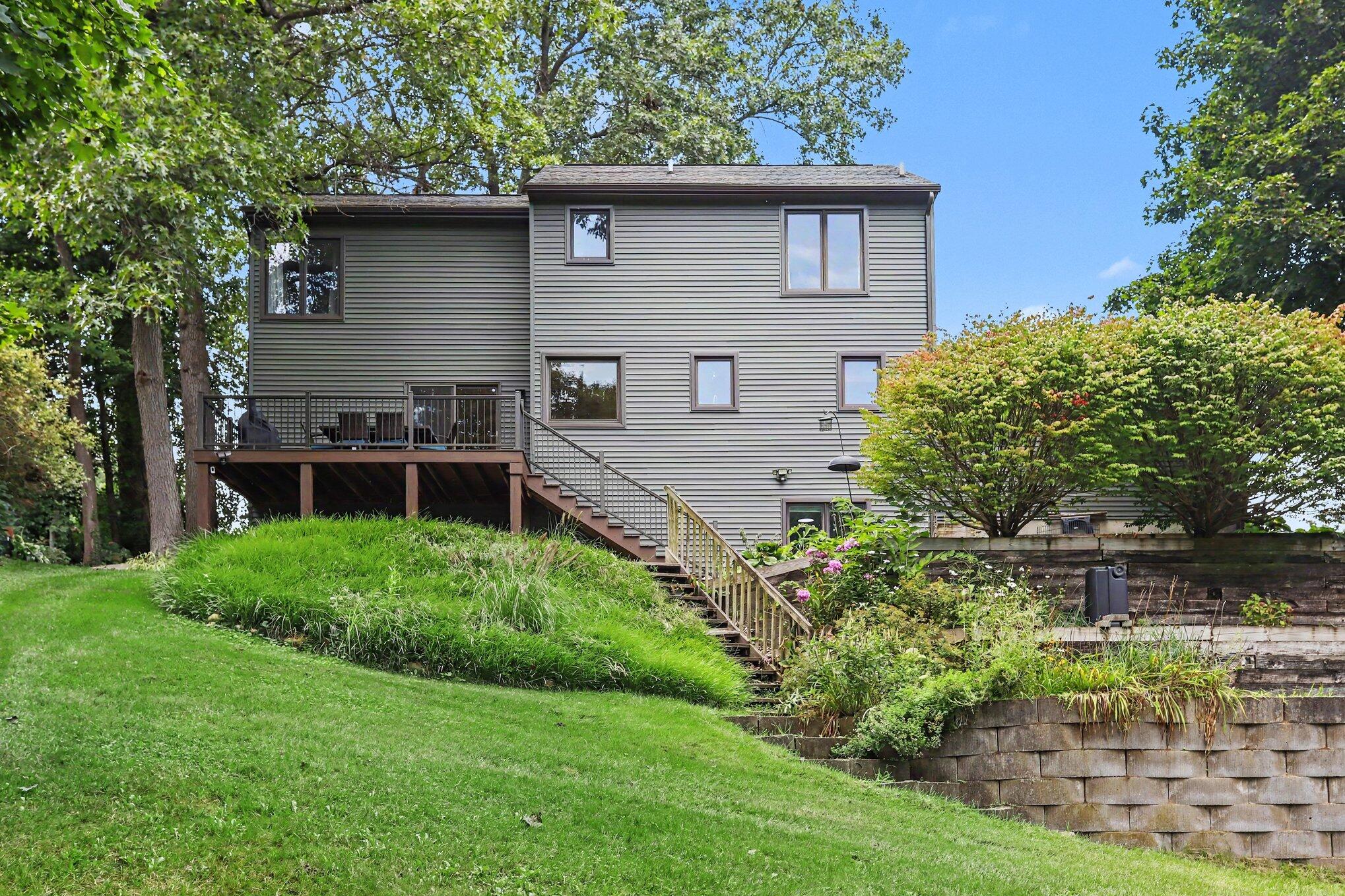1244 Merry Brook Drive Kalamazoo MI 49048
