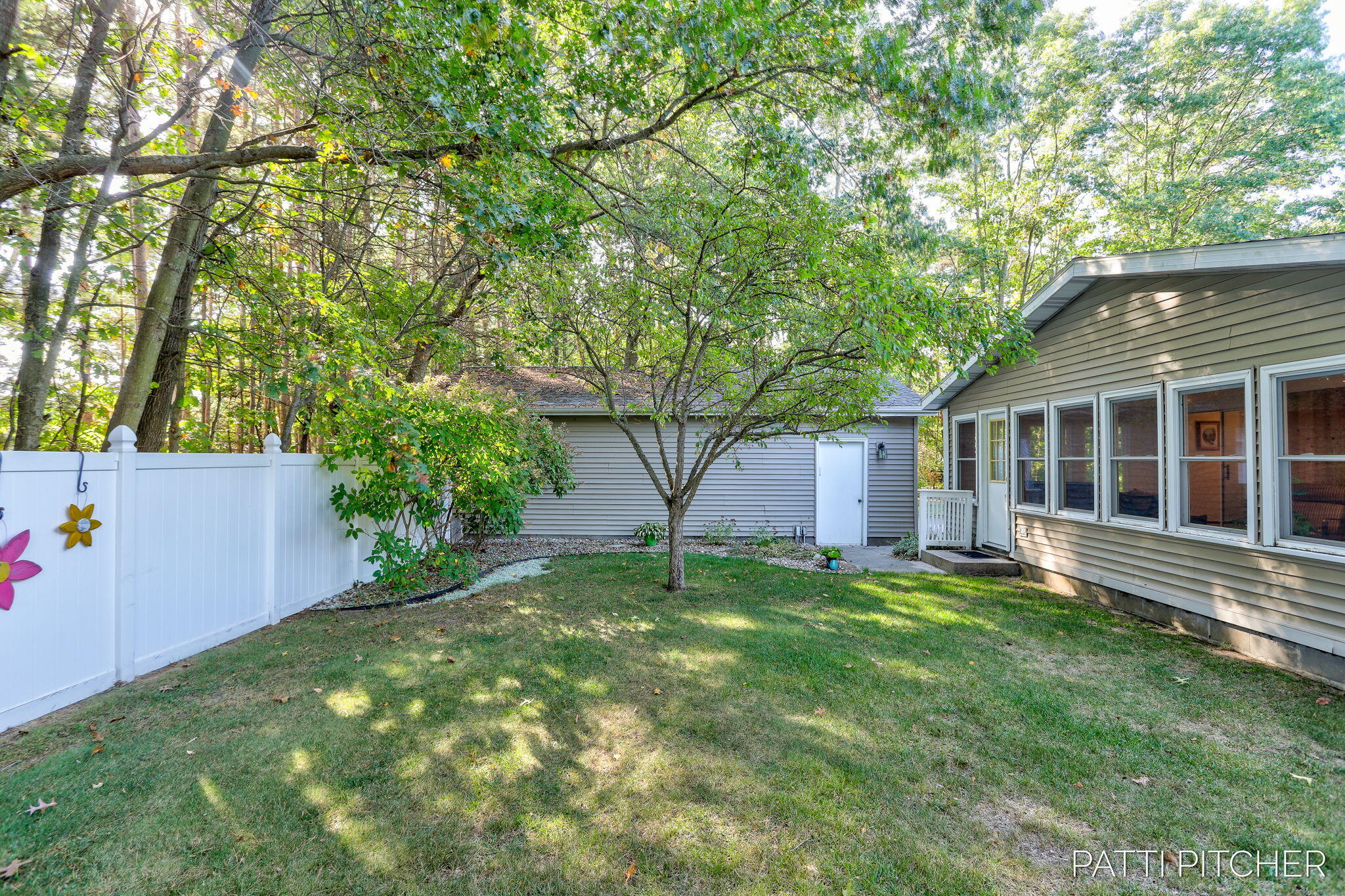 14128 Luckett Lane Grand Haven MI 49417