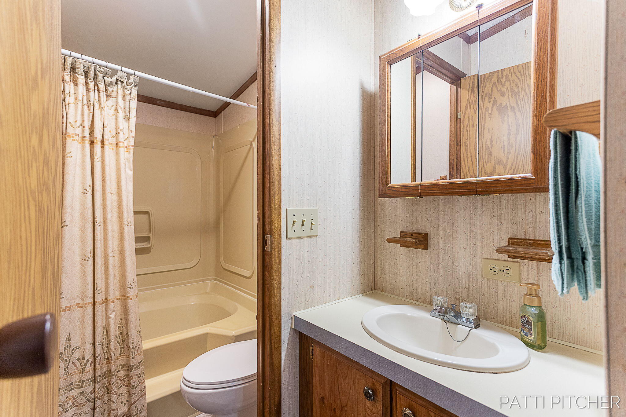 14128 Luckett Lane Grand Haven MI 49417