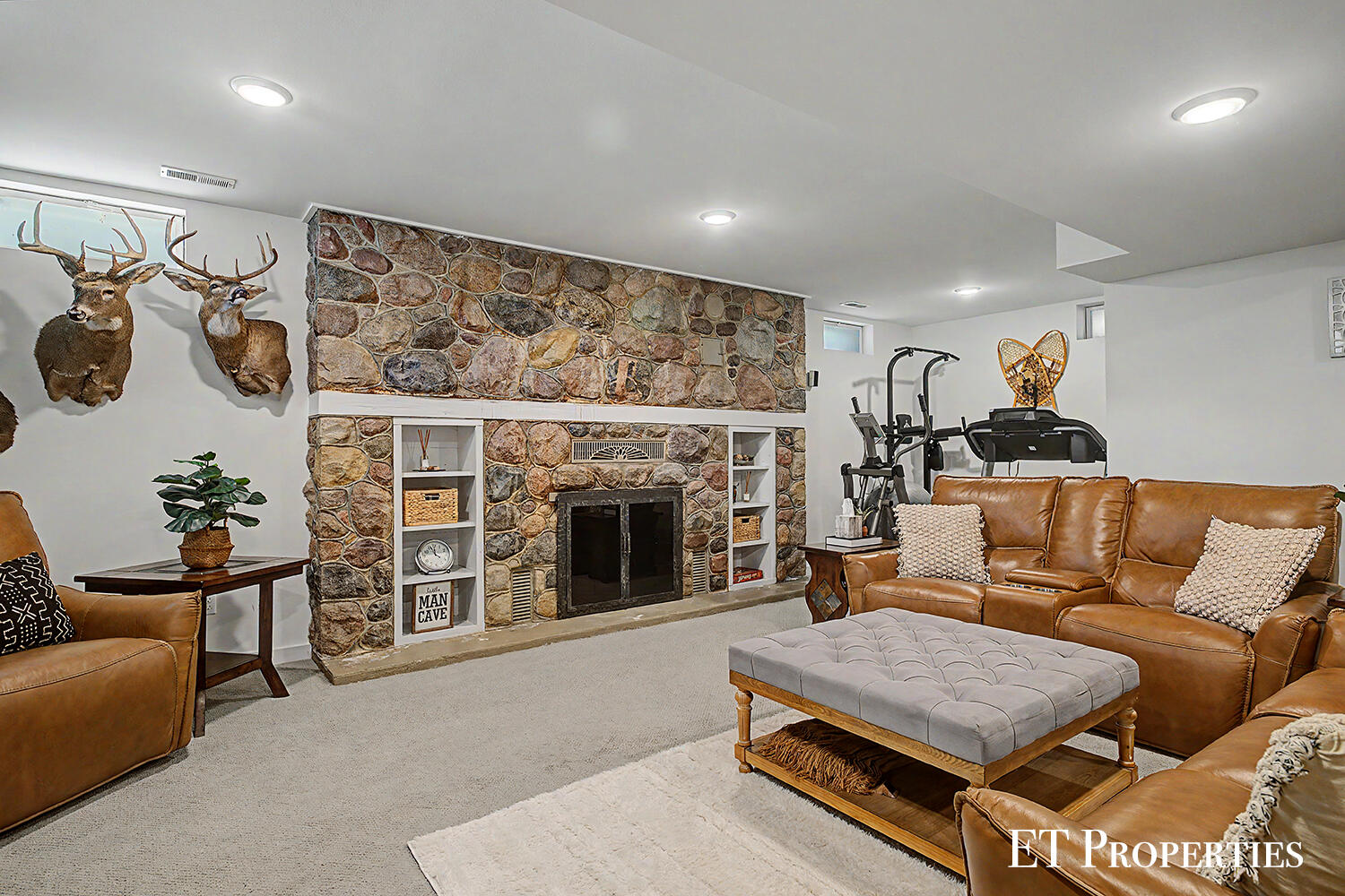 6645 Checkerberry Lane NE Rockford MI 49341