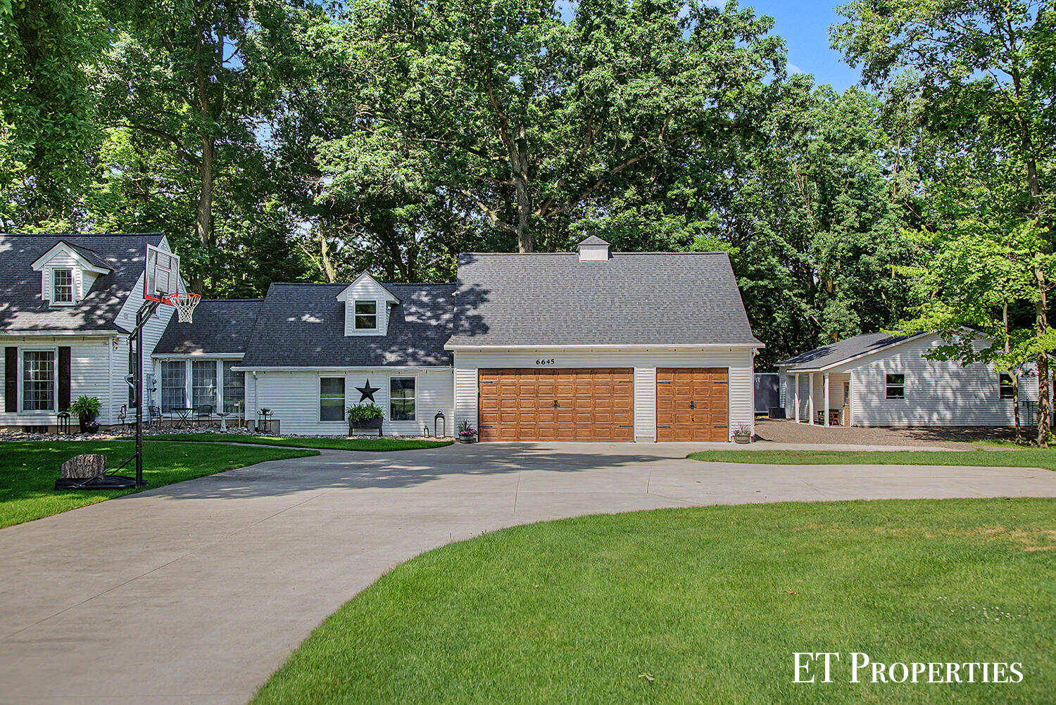 6645 Checkerberry Lane NE Rockford MI 49341