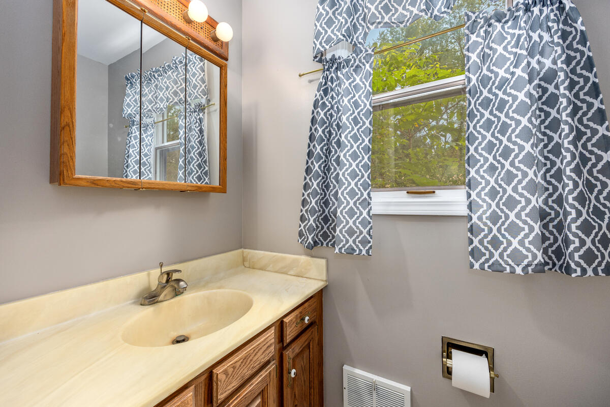 2751 N 6th Street Kalamazoo MI 49009