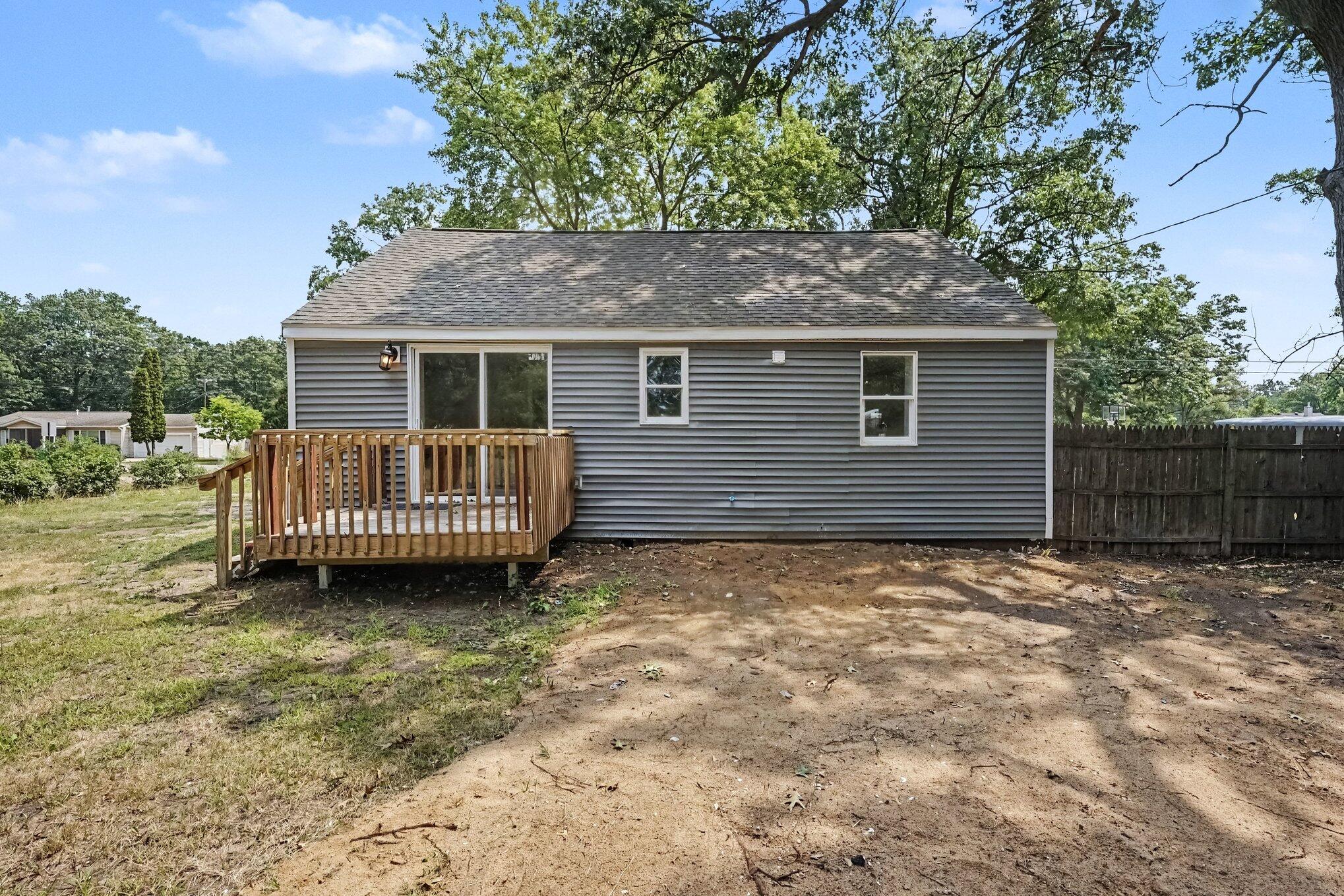 677 Chandler Street Muskegon MI 49442