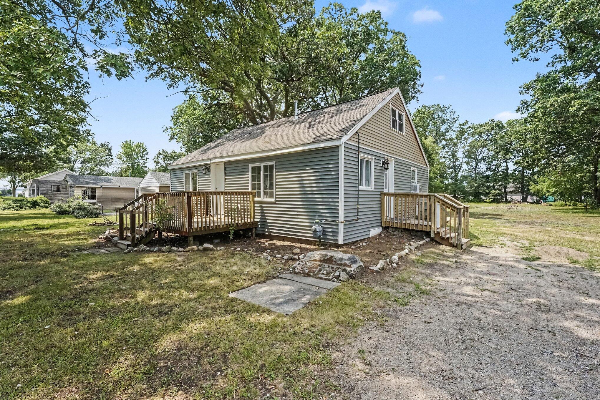 677 Chandler Street Muskegon MI 49442