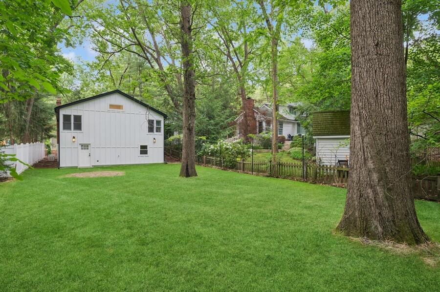 4046 Hillside Trail New Buffalo MI 49117