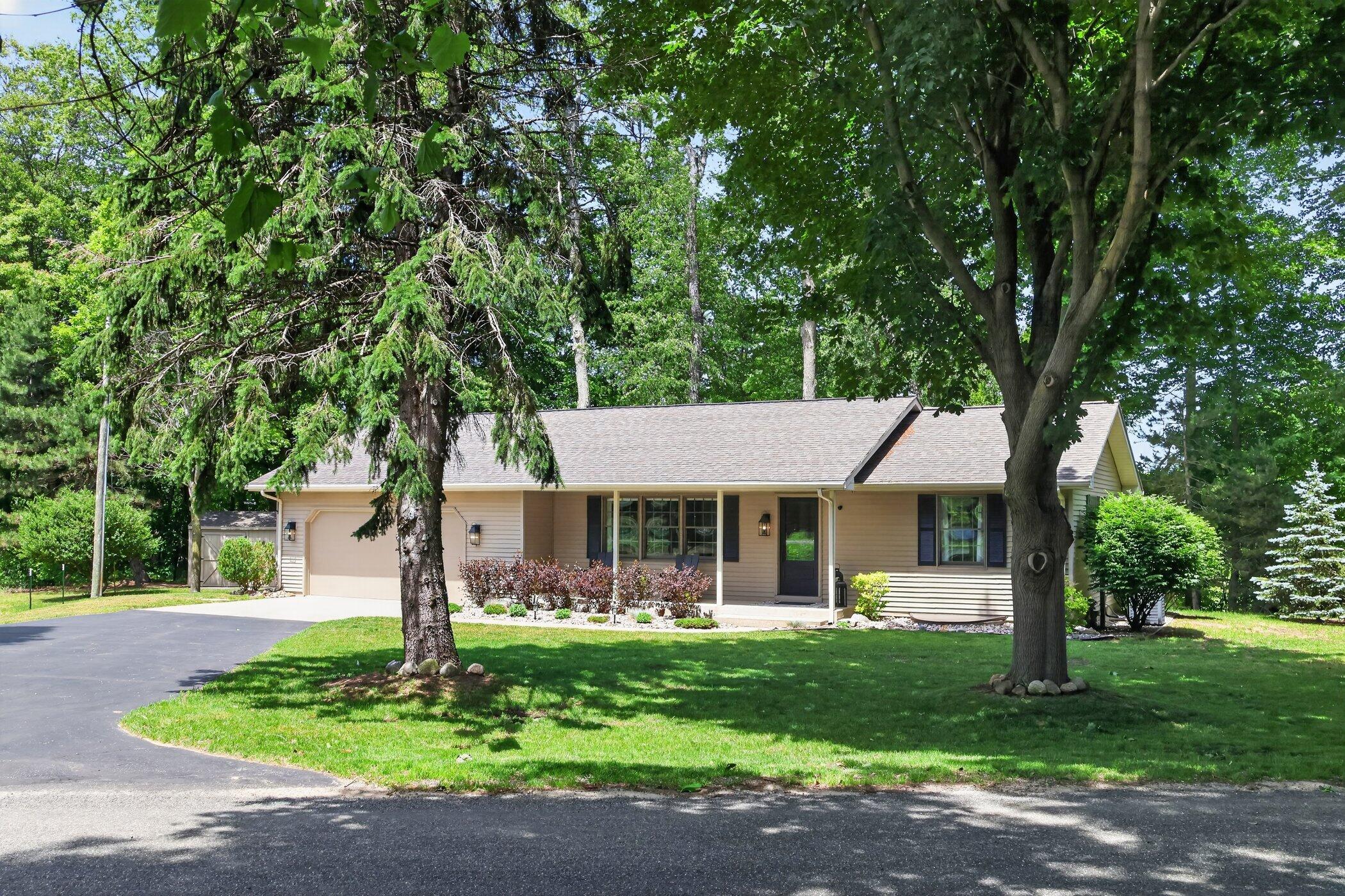 70070 2nd Avenue South Haven MI 49090