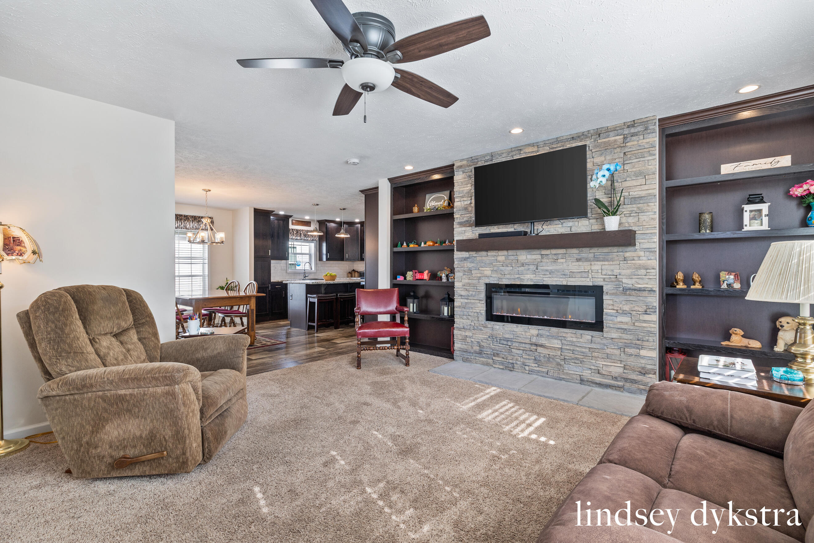 5231 Woodberry Lane Holland MI 49423