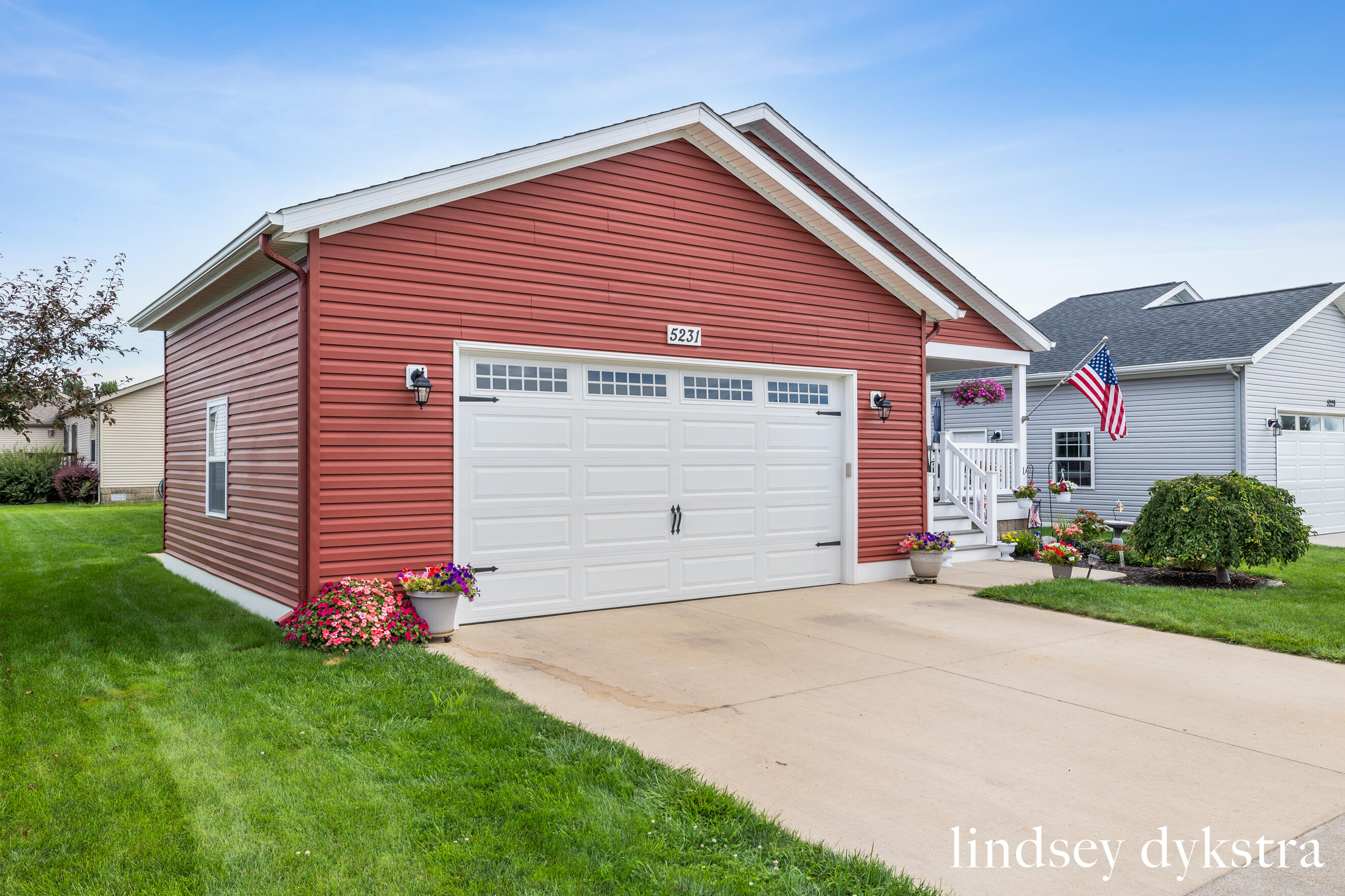 5231 Woodberry Lane Holland MI 49423