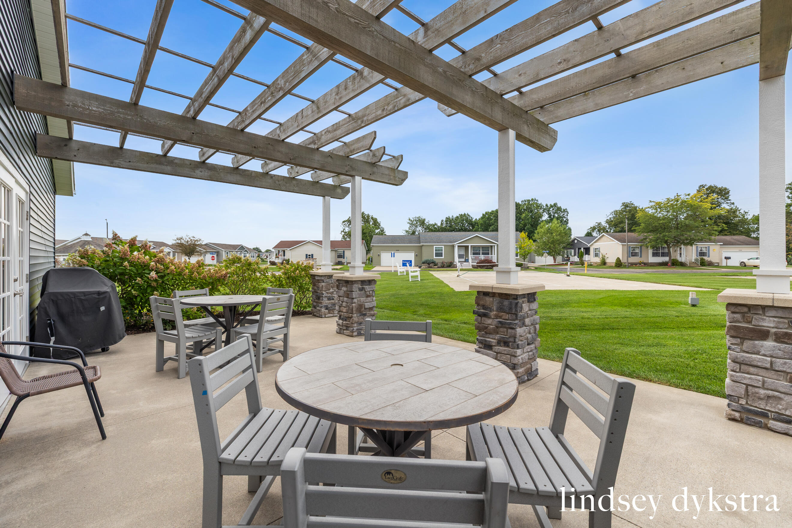5231 Woodberry Lane Holland MI 49423