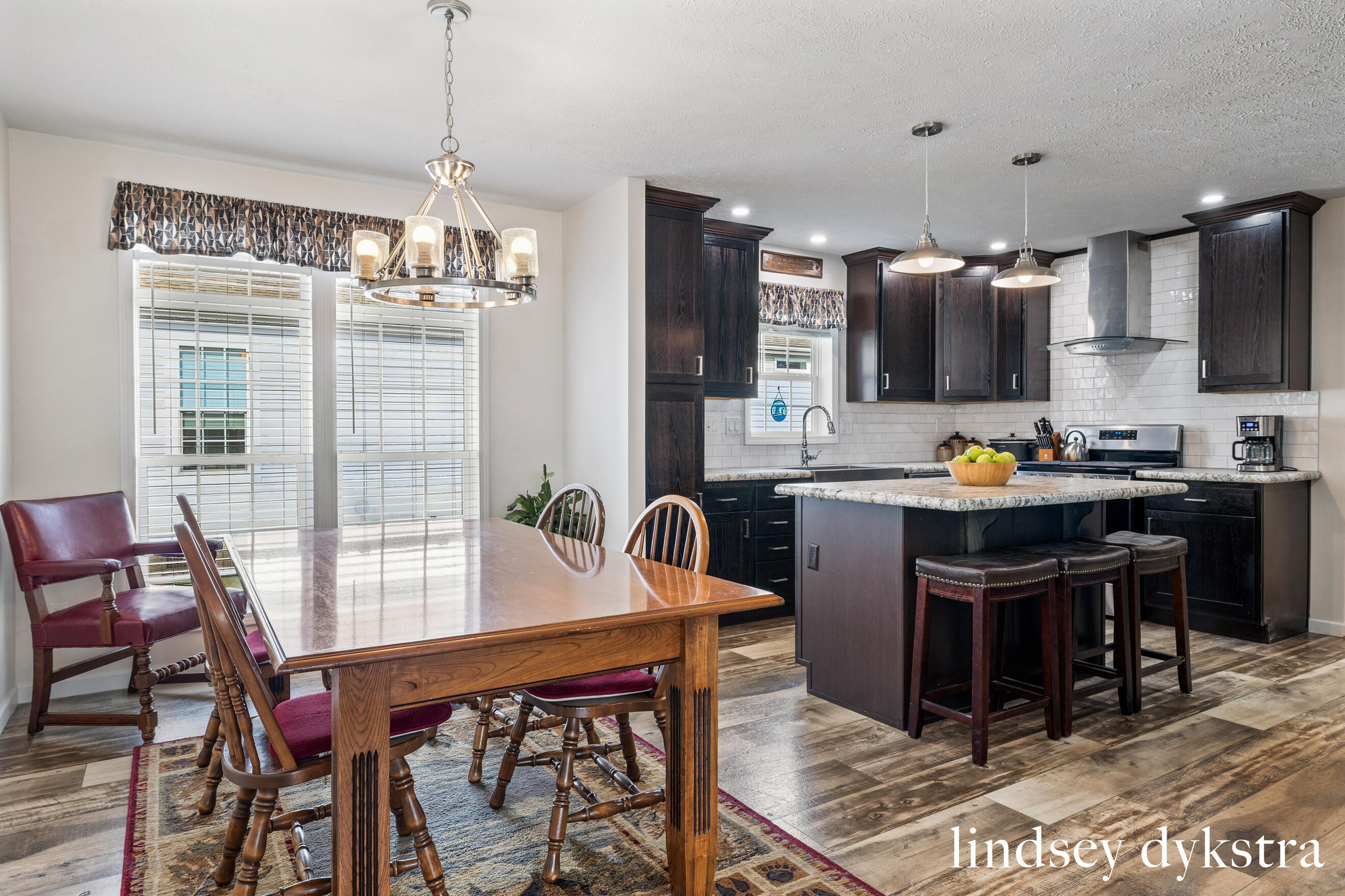 5231 Woodberry Lane Holland MI 49423