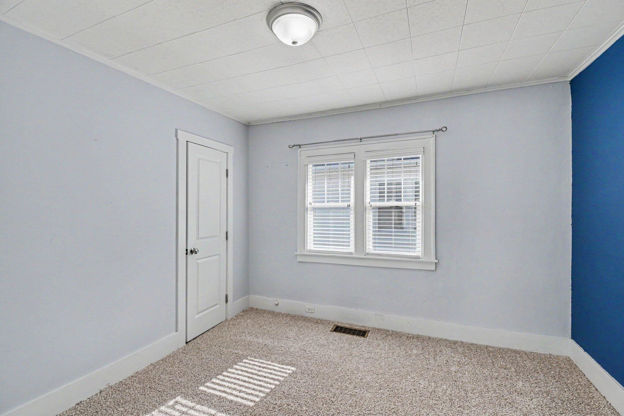 735 Eleanor Street NE Grand Rapids MI 49505