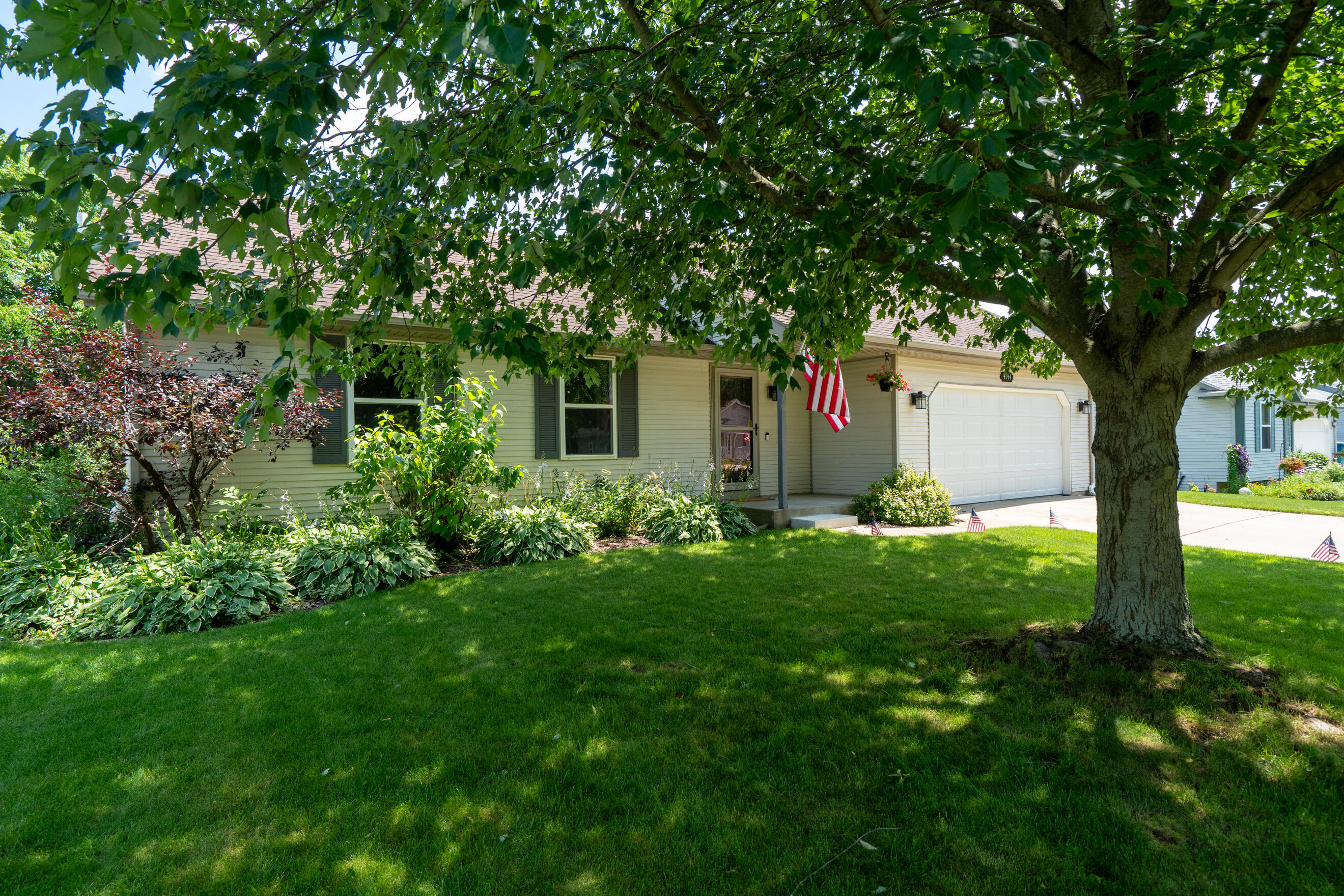 4944 Black Oak Lane Kalamazoo MI 49004