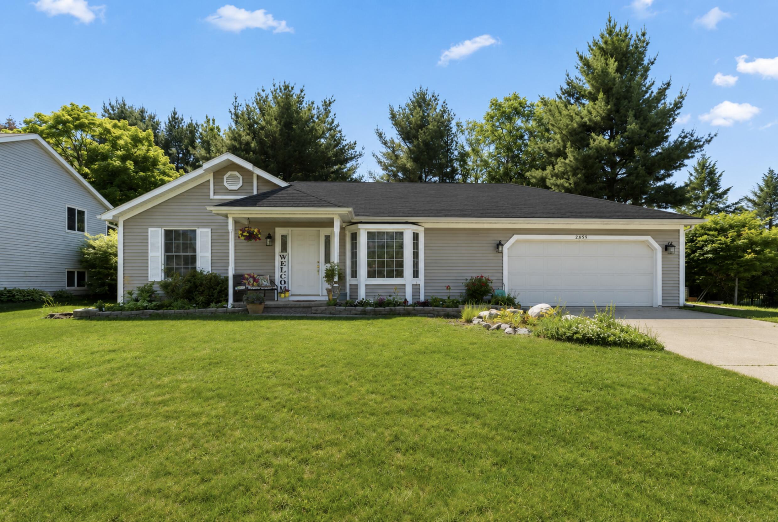2657 Leffingwell Avenue NE Grand Rapids MI 49525