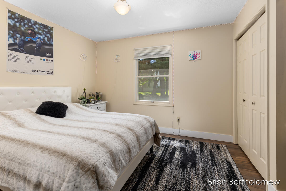 2657 Leffingwell Avenue NE Grand Rapids MI 49525