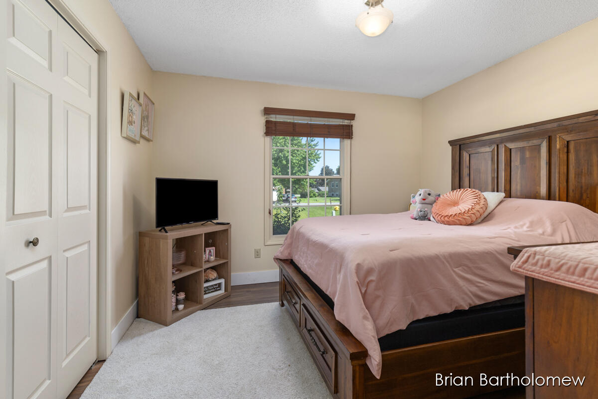 2657 Leffingwell Avenue NE Grand Rapids MI 49525