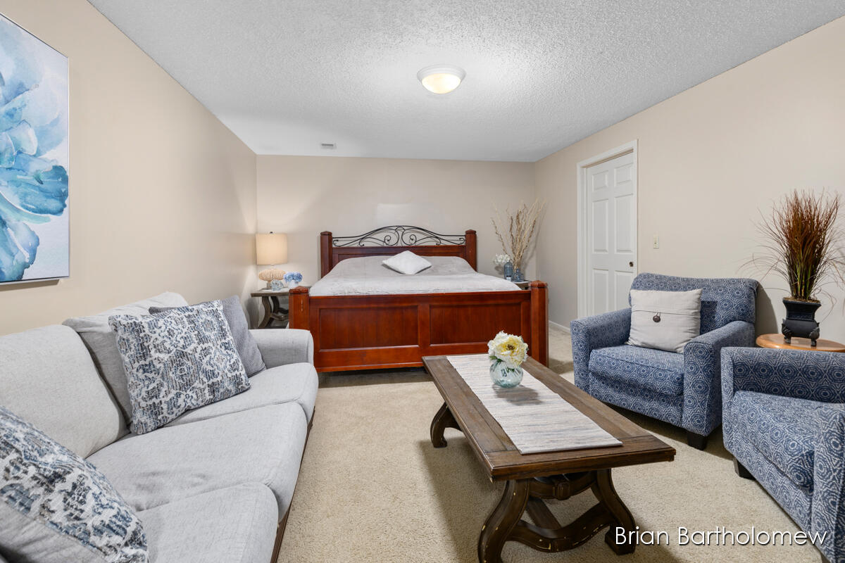 2657 Leffingwell Avenue NE Grand Rapids MI 49525