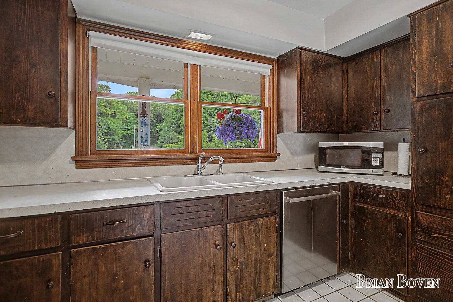 4383 Honey Creek Avenue NE Ada MI 49301