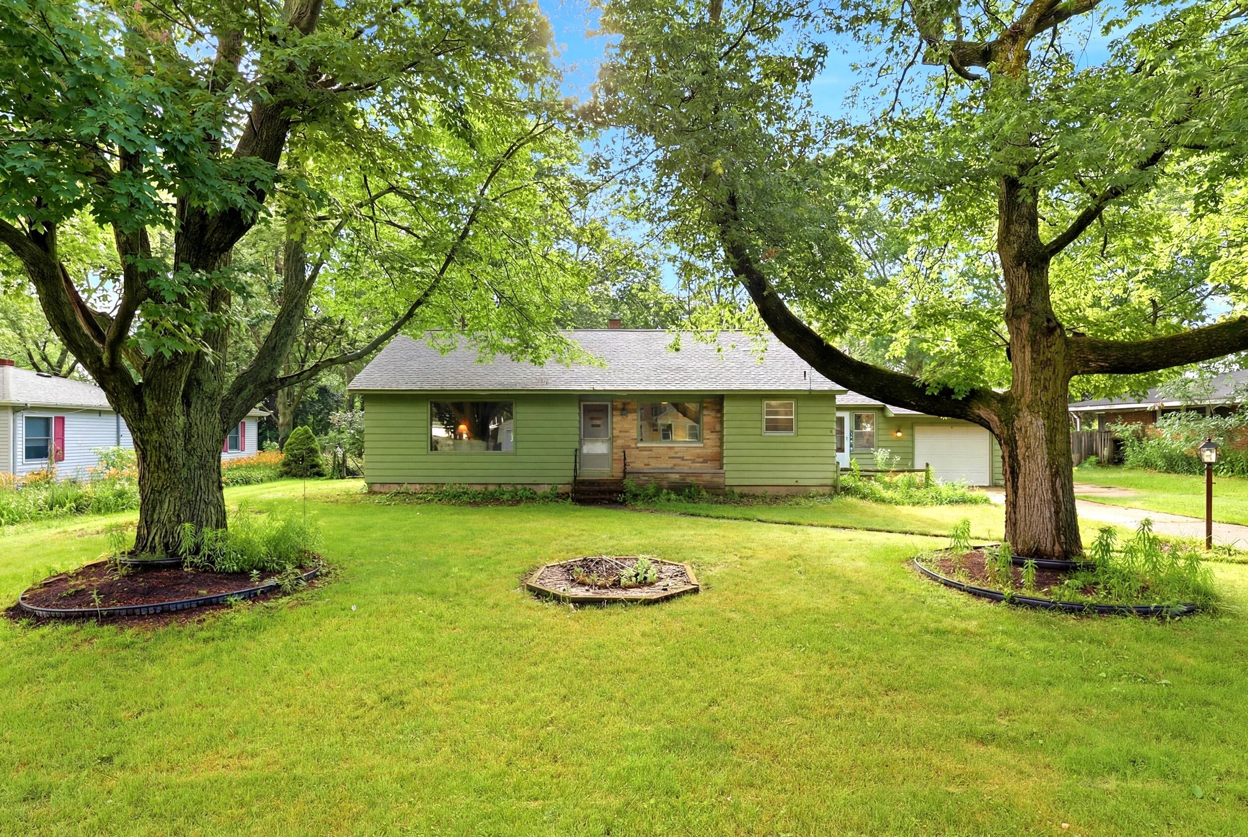 719 Aster Avenue Holland MI 49423