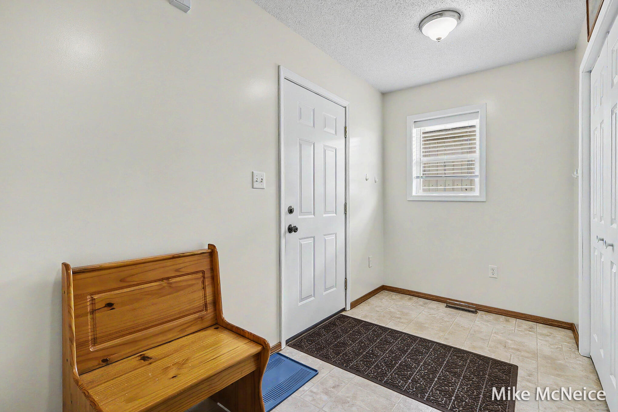 2079 W Mcmillan Road Muskegon MI 49445