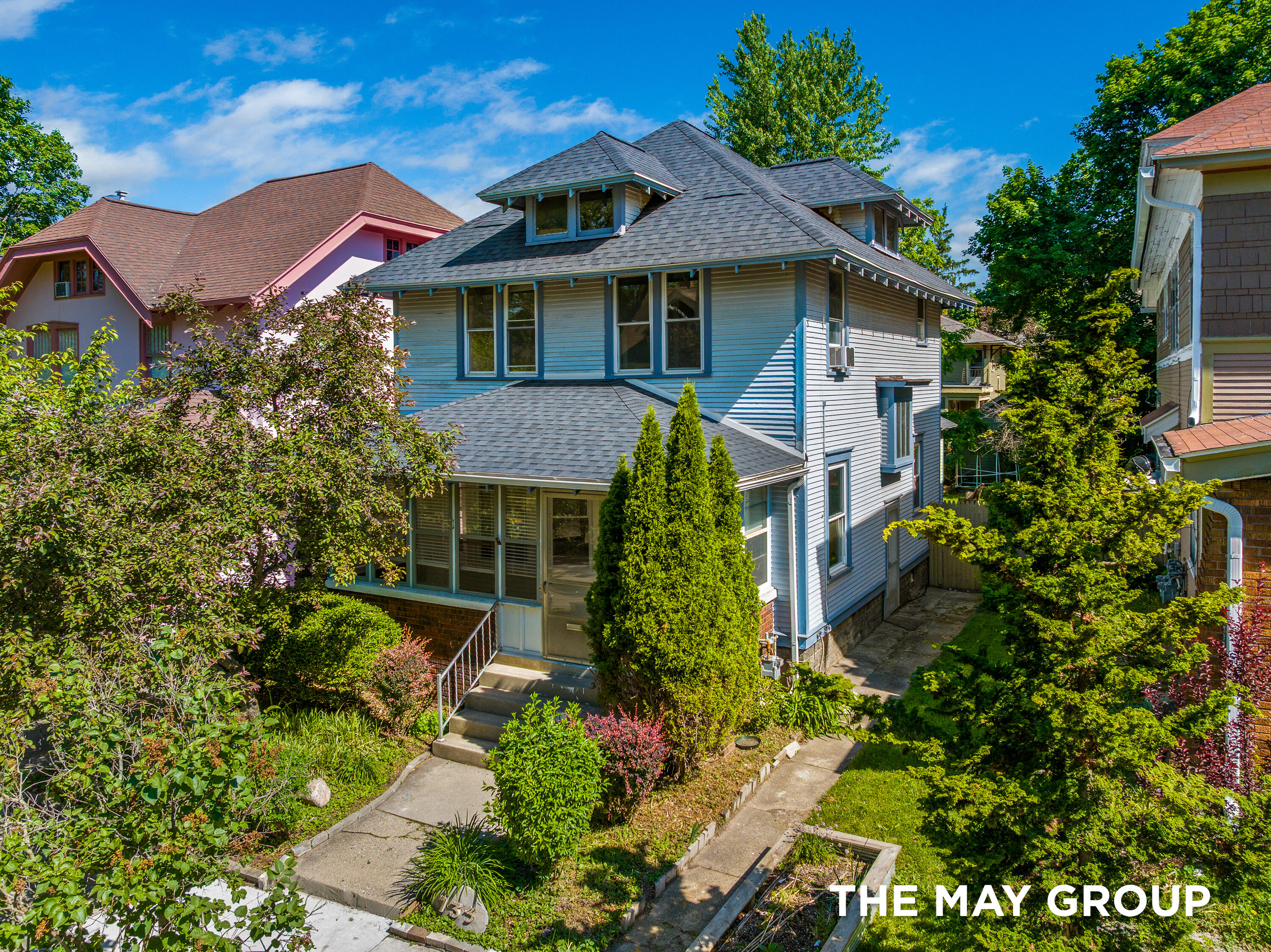 733 Lockwood Street NE Grand Rapids MI 49503