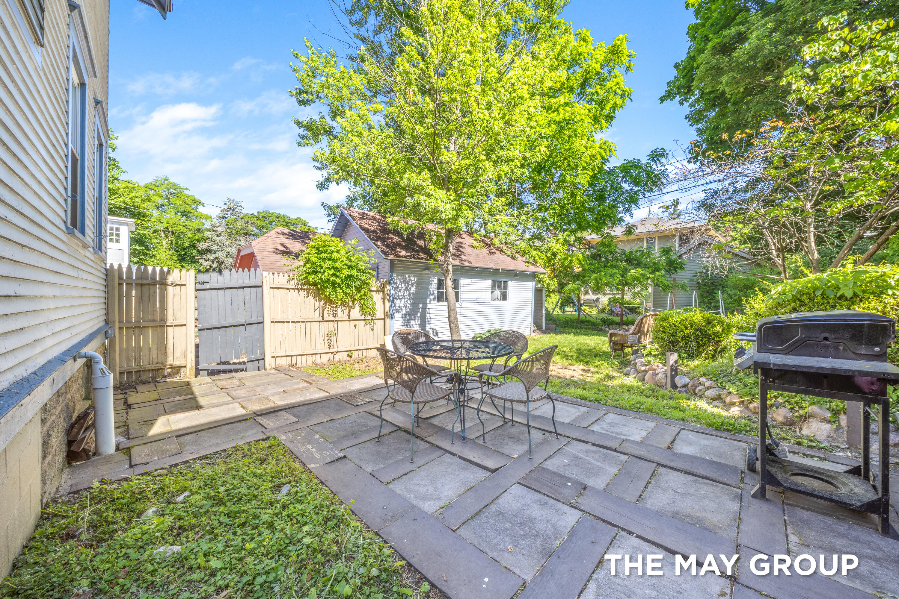 733 Lockwood Street NE Grand Rapids MI 49503
