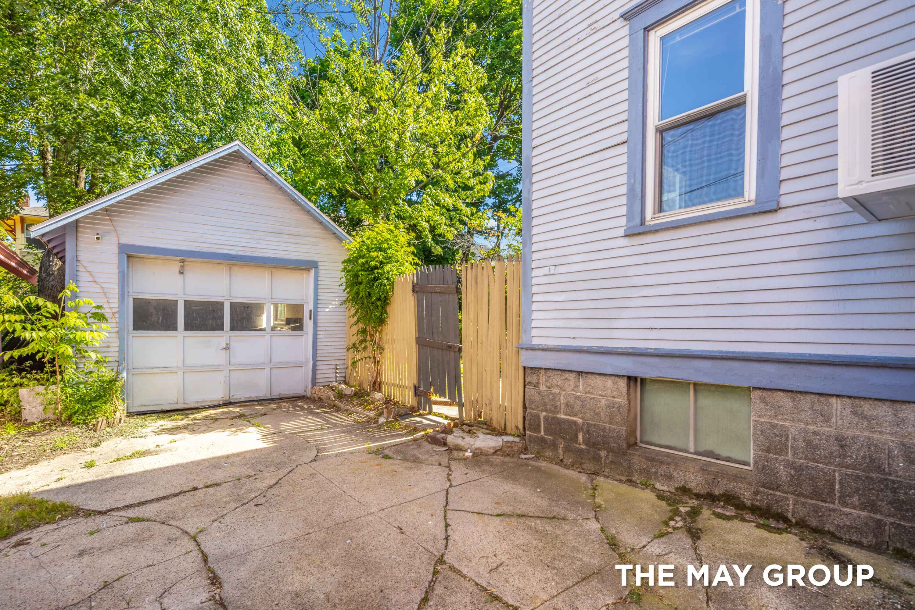 733 Lockwood Street NE Grand Rapids MI 49503