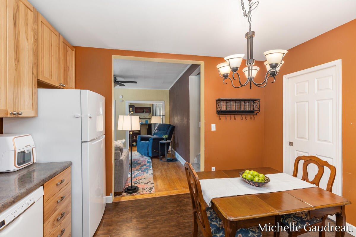 1318 Portland Avenue NE Grand Rapids MI 49505