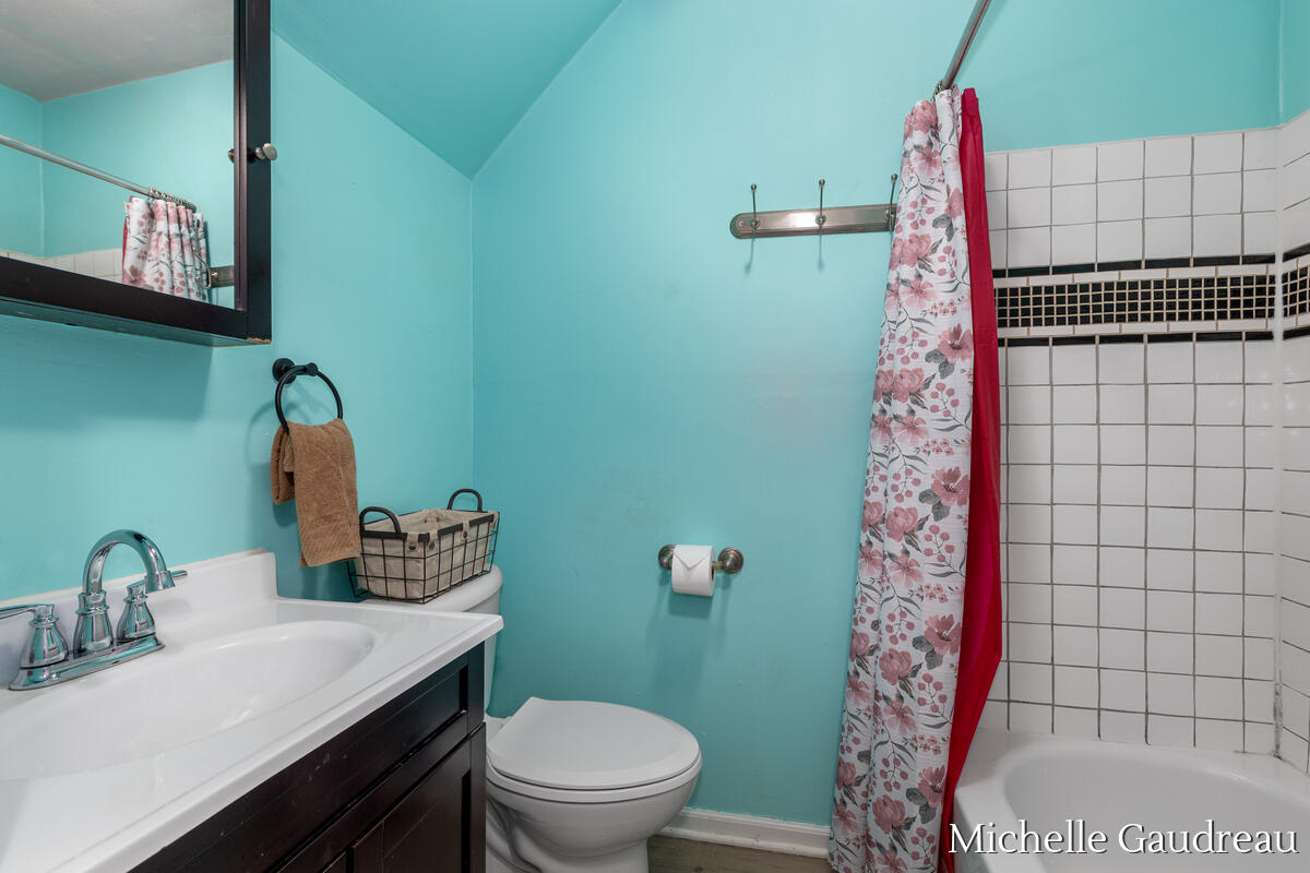 1318 Portland Avenue NE Grand Rapids MI 49505