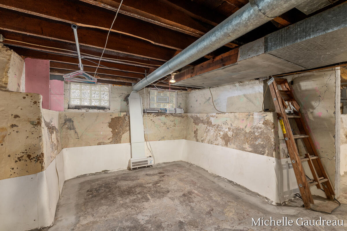 1318 Portland Avenue NE Grand Rapids MI 49505