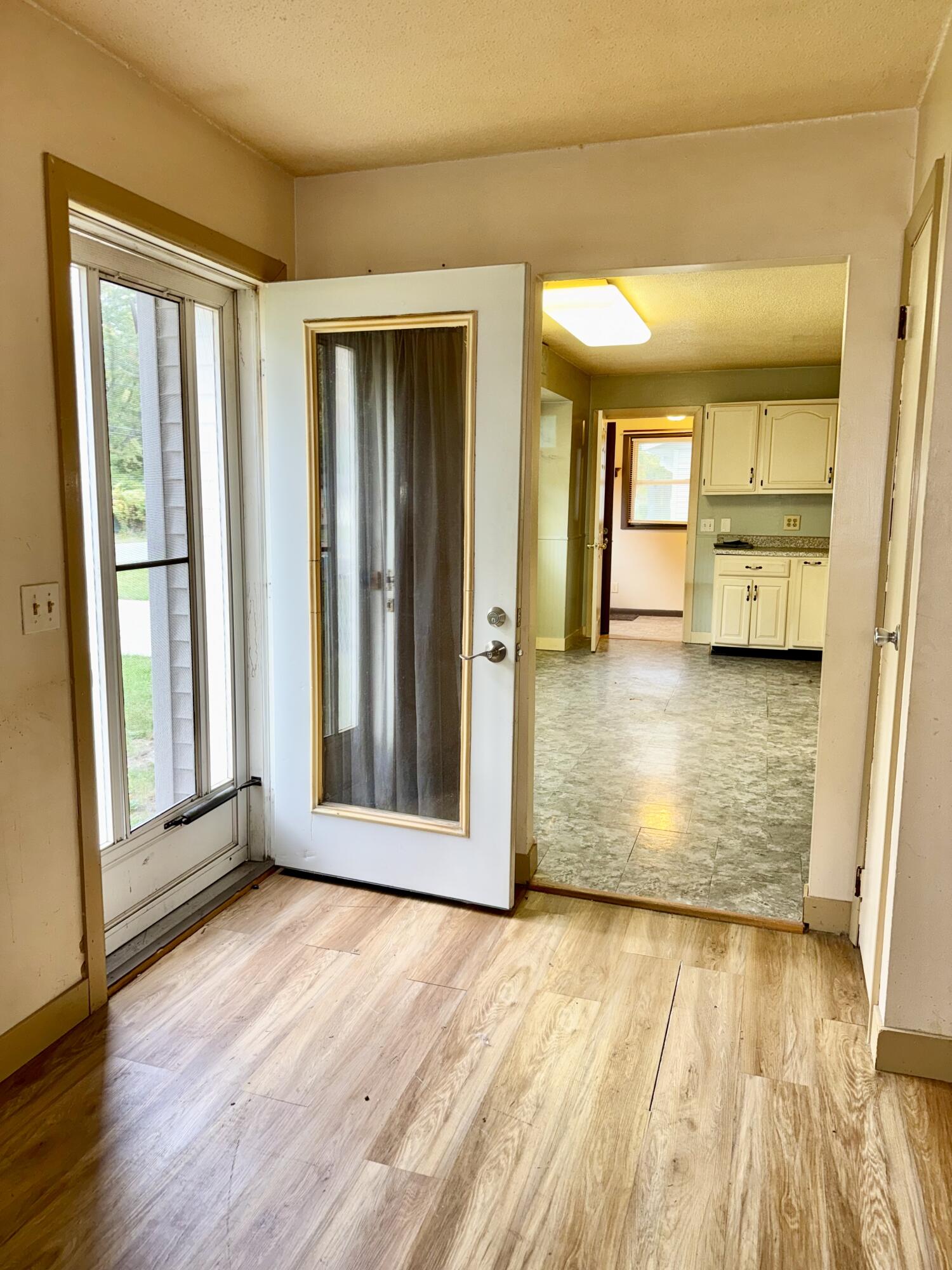 2268 Oak Park Drive Muskegon MI 49442